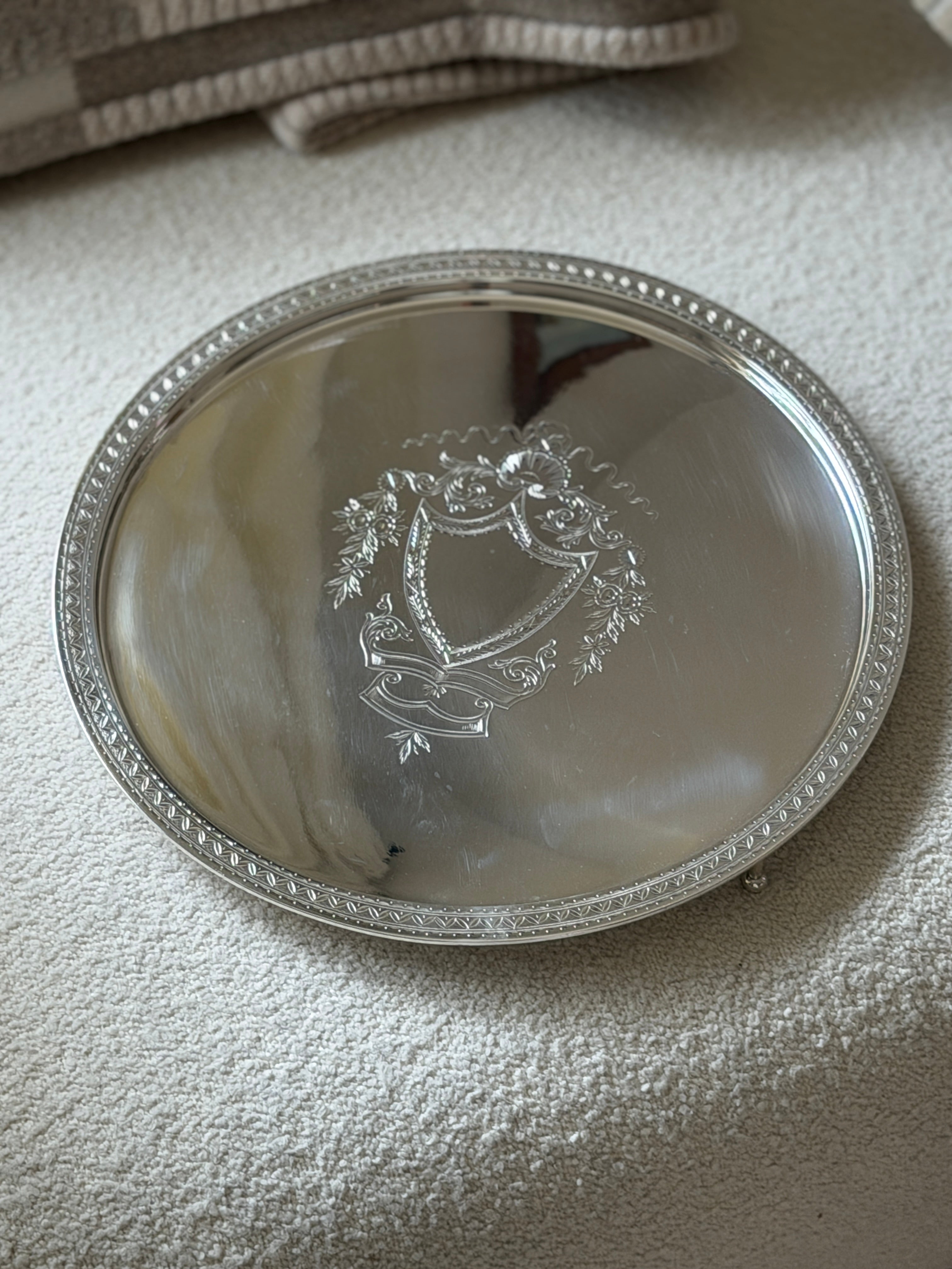 Antique Hukin Heath Silver Plated Salver with Engraved Garland Decoration - c.1880 | Collectors Gene