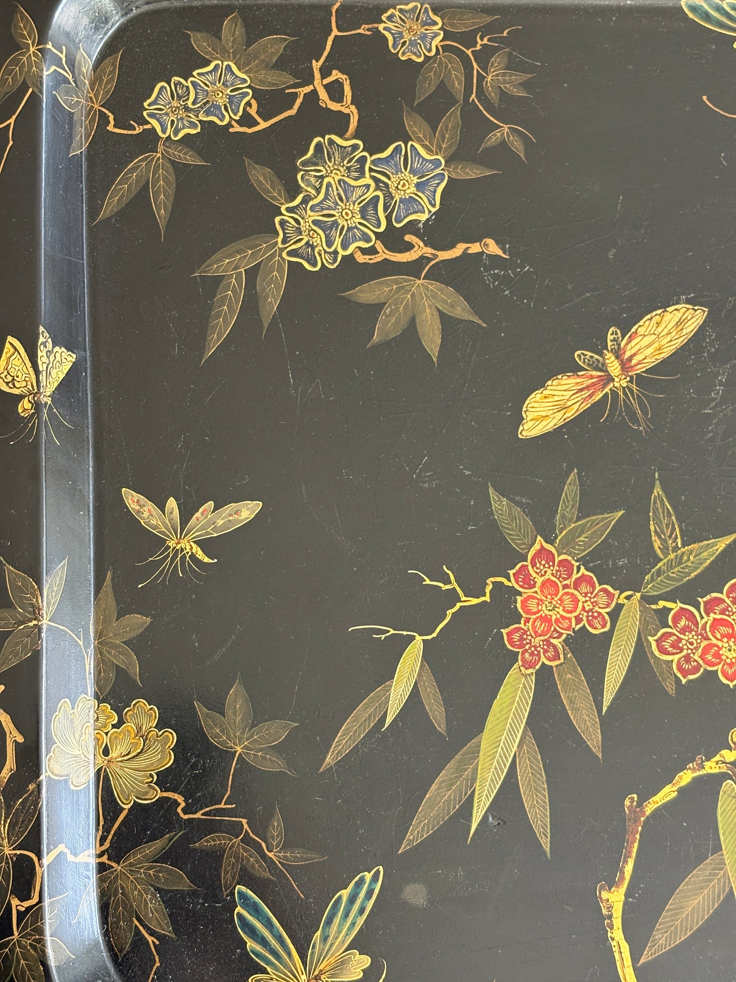 British Black Lacquer Chinoiserie Vintage Tray Table | Collectors Gene Vintage Luxury
