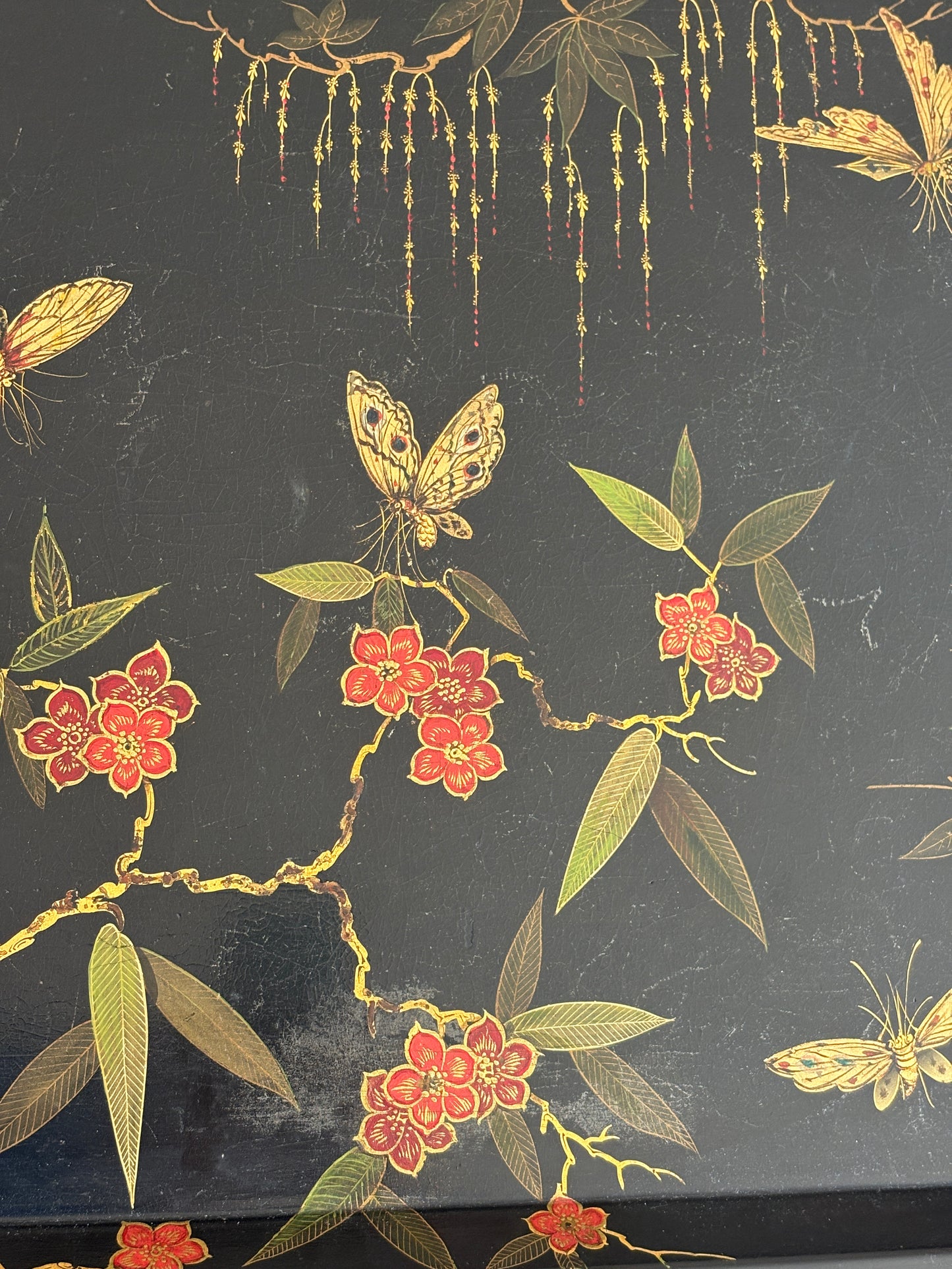 British Black Lacquer Chinoiserie Vintage Tray Table | Collectors Gene Vintage Luxury