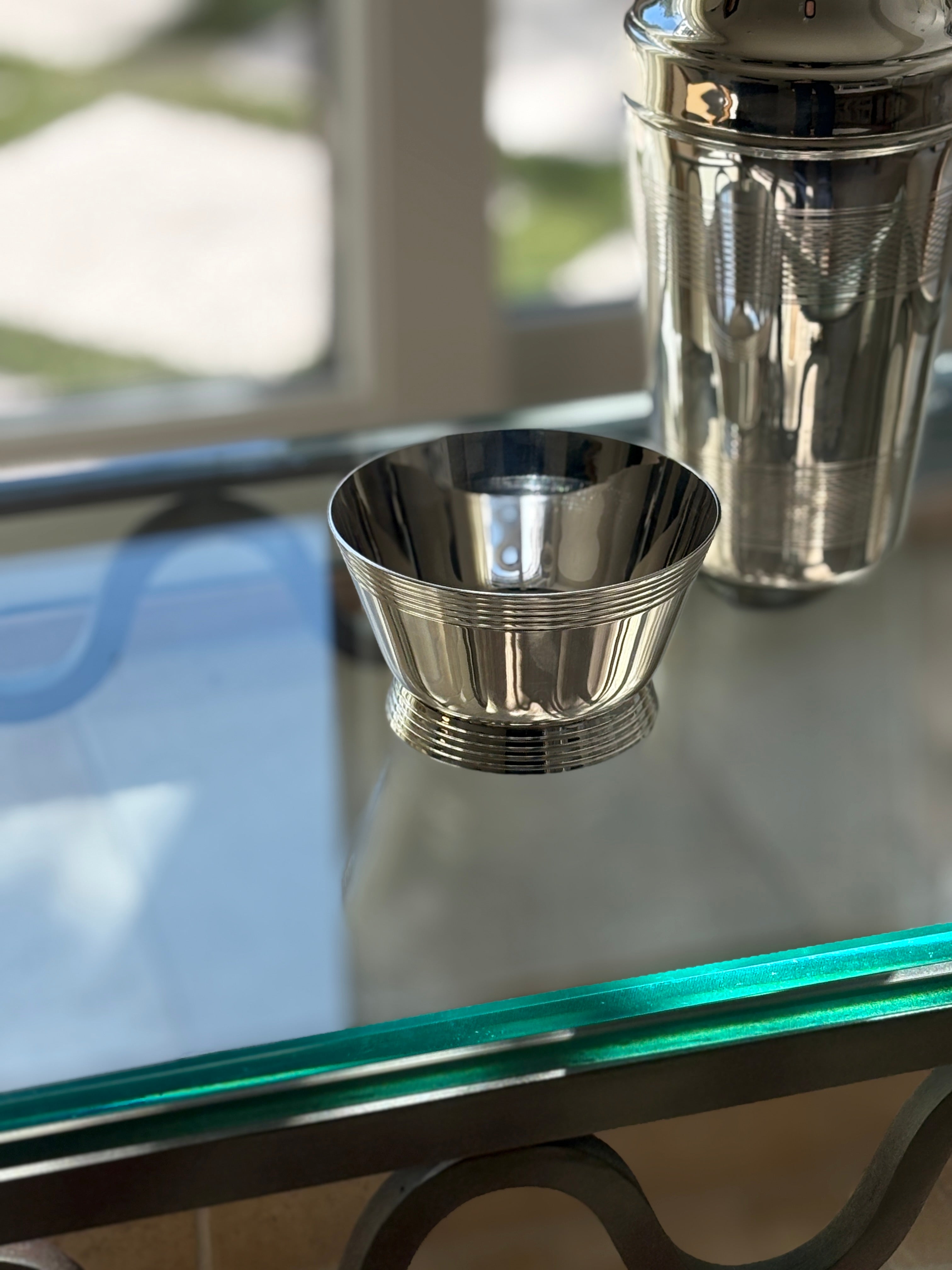 Deco English Ribbed Nut Bowl | Collectors Gene