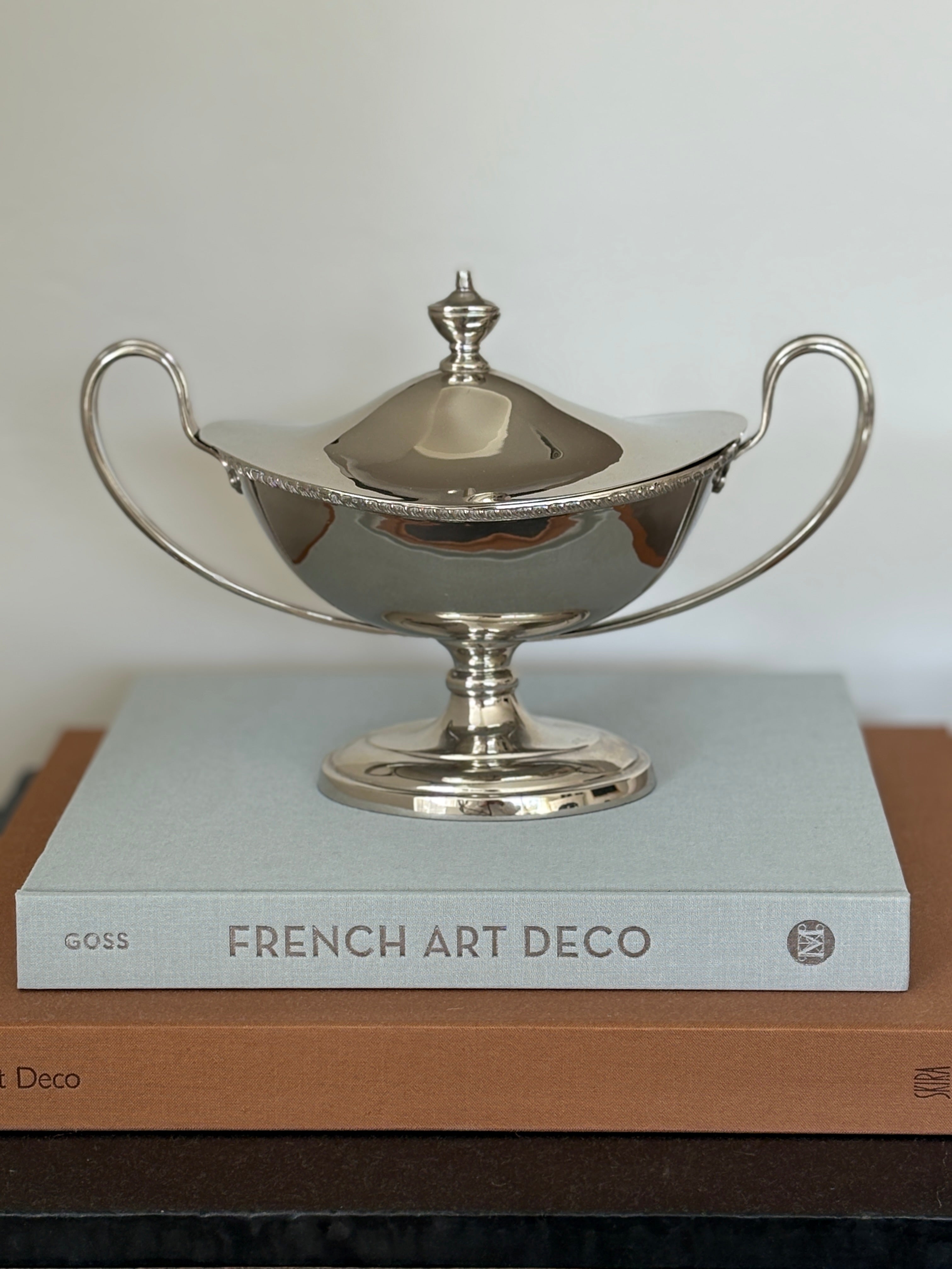 Urn with Handles and Lid in Chrome-Plated Metal | Collectors Gene