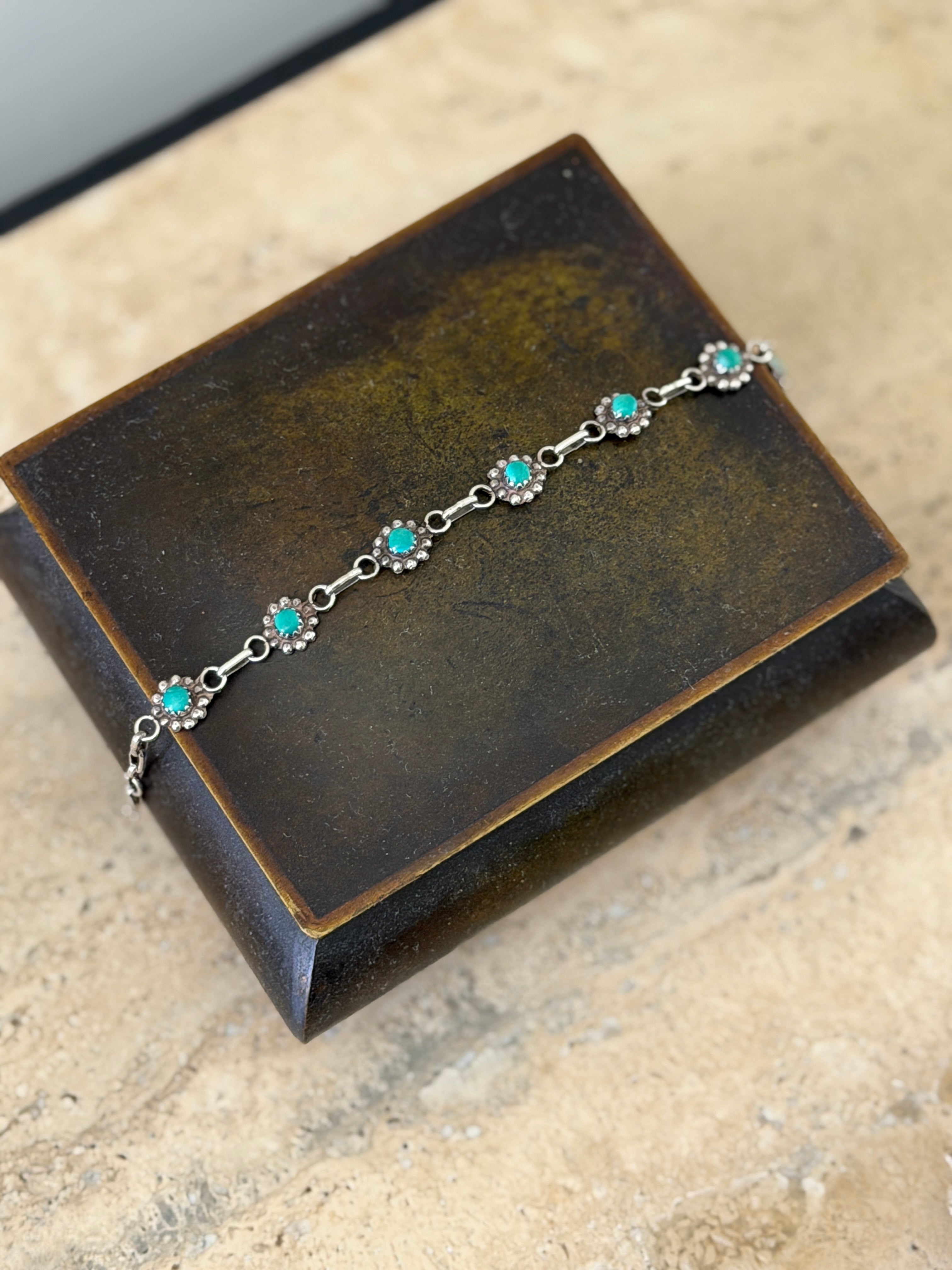 Vintage Sterling Silver & Turquoise Native American Station Link Bracelet | Collectors Gene
