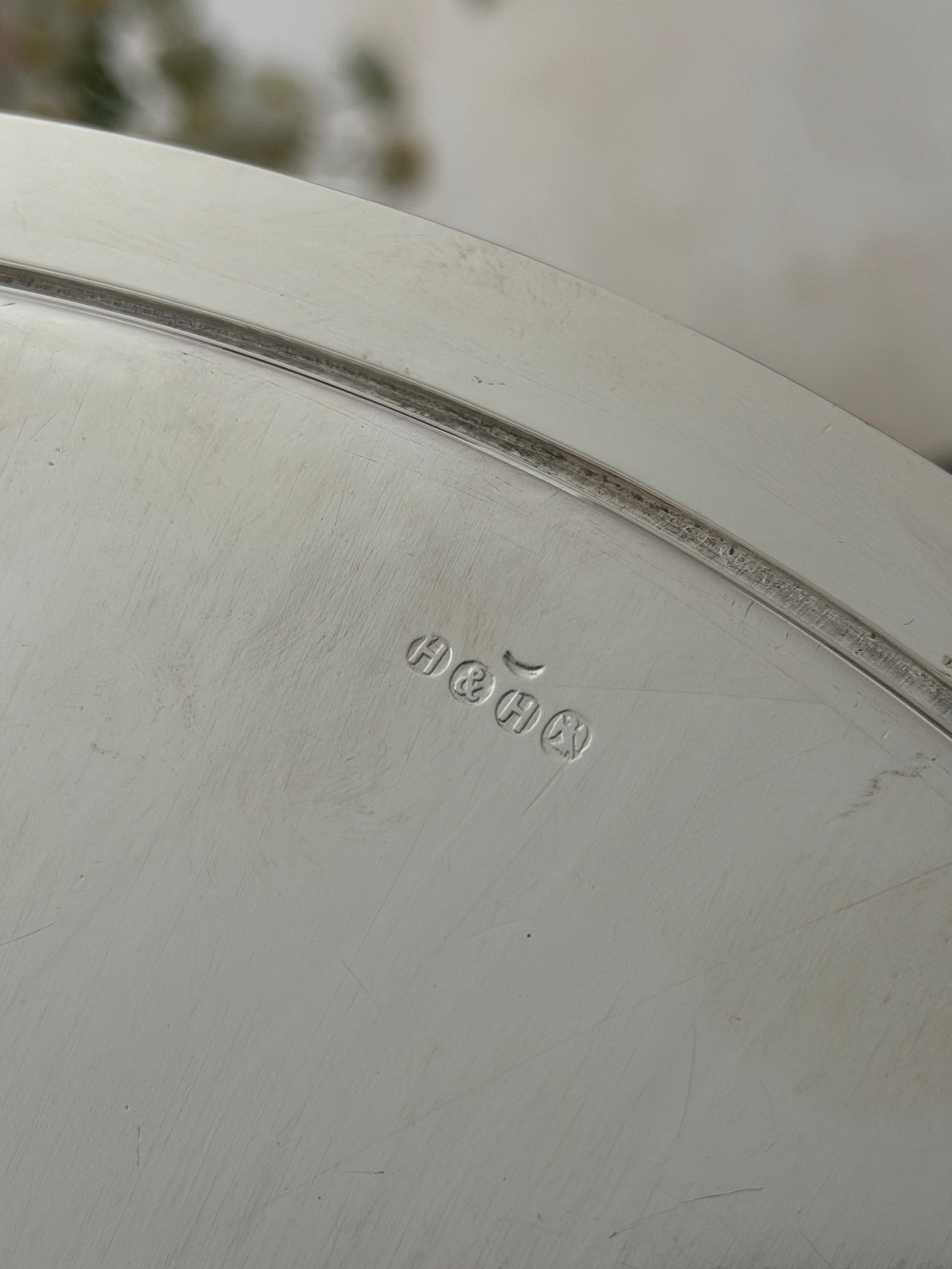 Antique Hukin Heath Silver Plated Salver with Engraved Garland Decoration - c.1880 | Collectors Gene