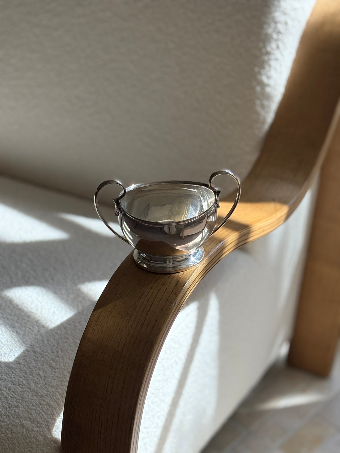 Antique Silver Plated Twin-Handled Bowl by Walker &amp; Hall – c. 1919, Sheffield | Collectors Gene