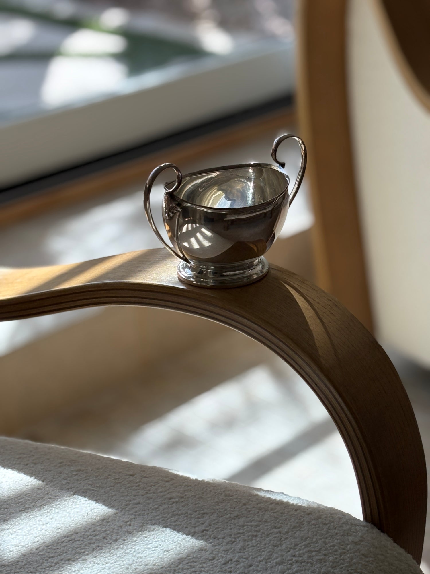 Antique Silver Plated Twin-Handled Bowl by Walker &amp; Hall – c. 1919, Sheffield | Collectors Gene