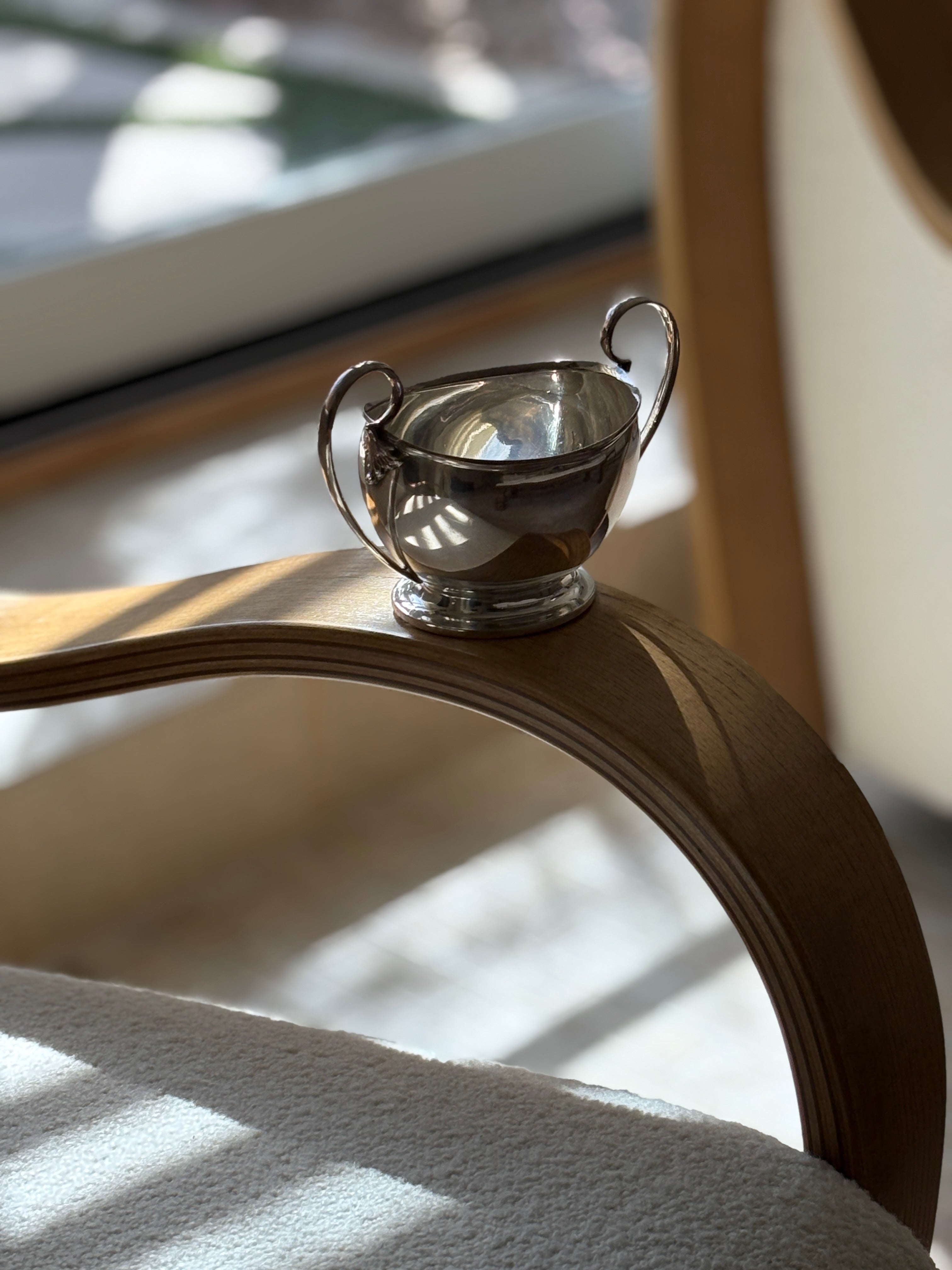 Antique Silver Plated Twin-Handled Bowl by Walker &amp; Hall – c. 1919, Sheffield | Collectors Gene