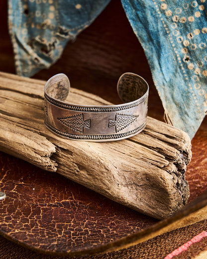 Arrow Cuff | Doug Bihlmaier