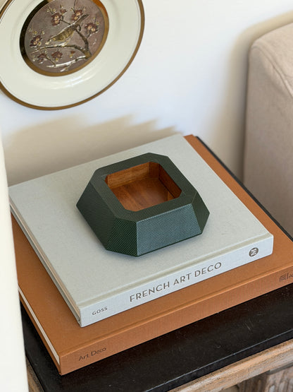 Bottega Veneta Emerald Green Leather Catchall | Collectors Gene