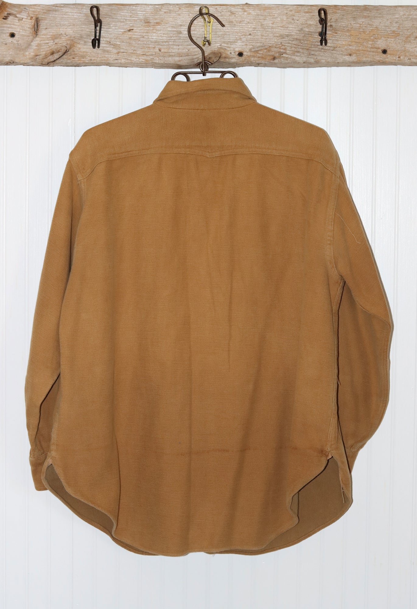 Buck Skein Camel Shirt | Doug Bihlmaier