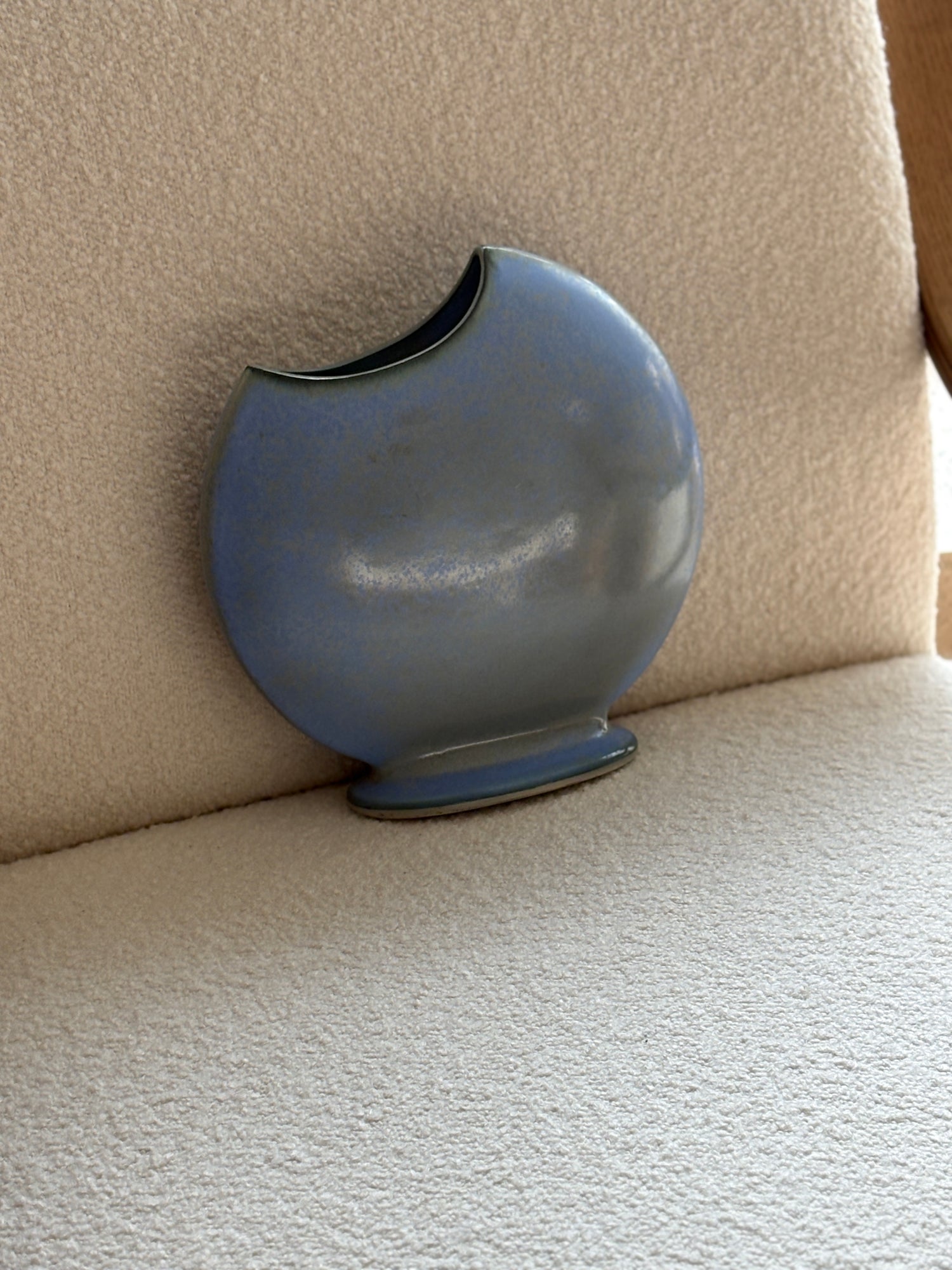 Crescent Vase in Blue by Franco Bucci for Laboratorio Pesaro - Italy 1970s | Collectors Gene