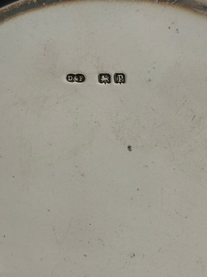 Deakin &amp; Francis Sterling Silver &amp; Tortoiseshell Oval Box - London | Collectors Gene