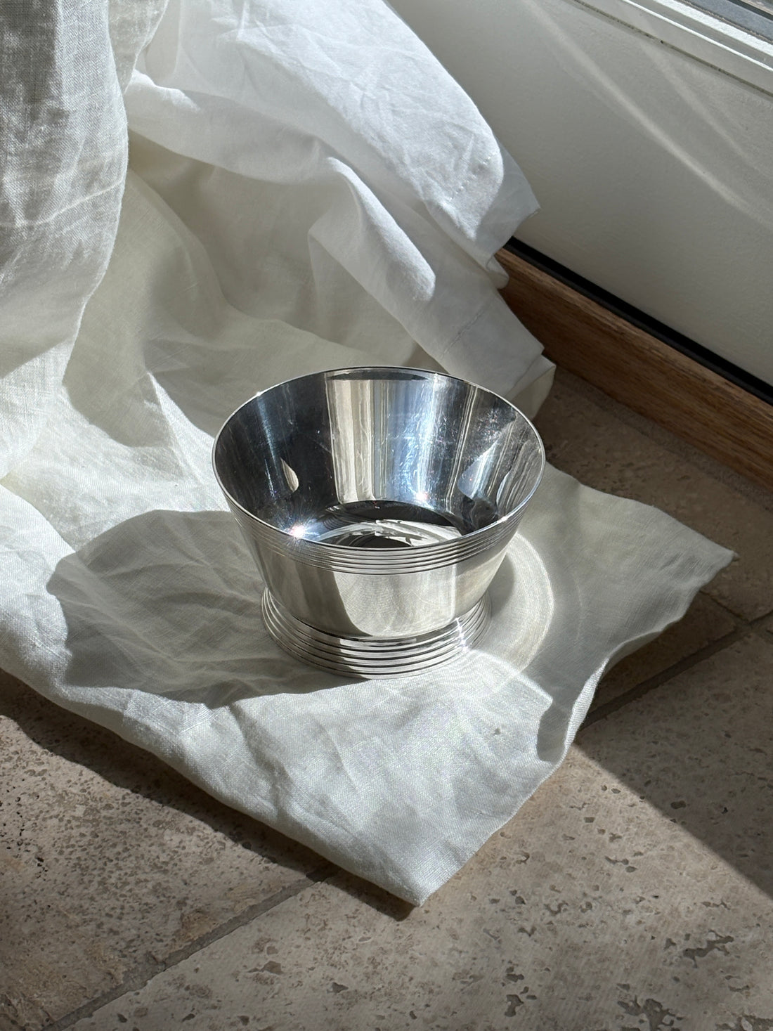 Deco English Ribbed Nut Bowl | Collectors Gene