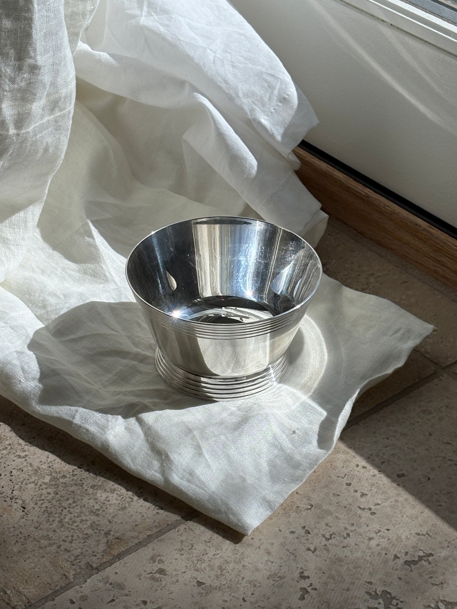 Deco English Ribbed Nut Bowl | Collectors Gene