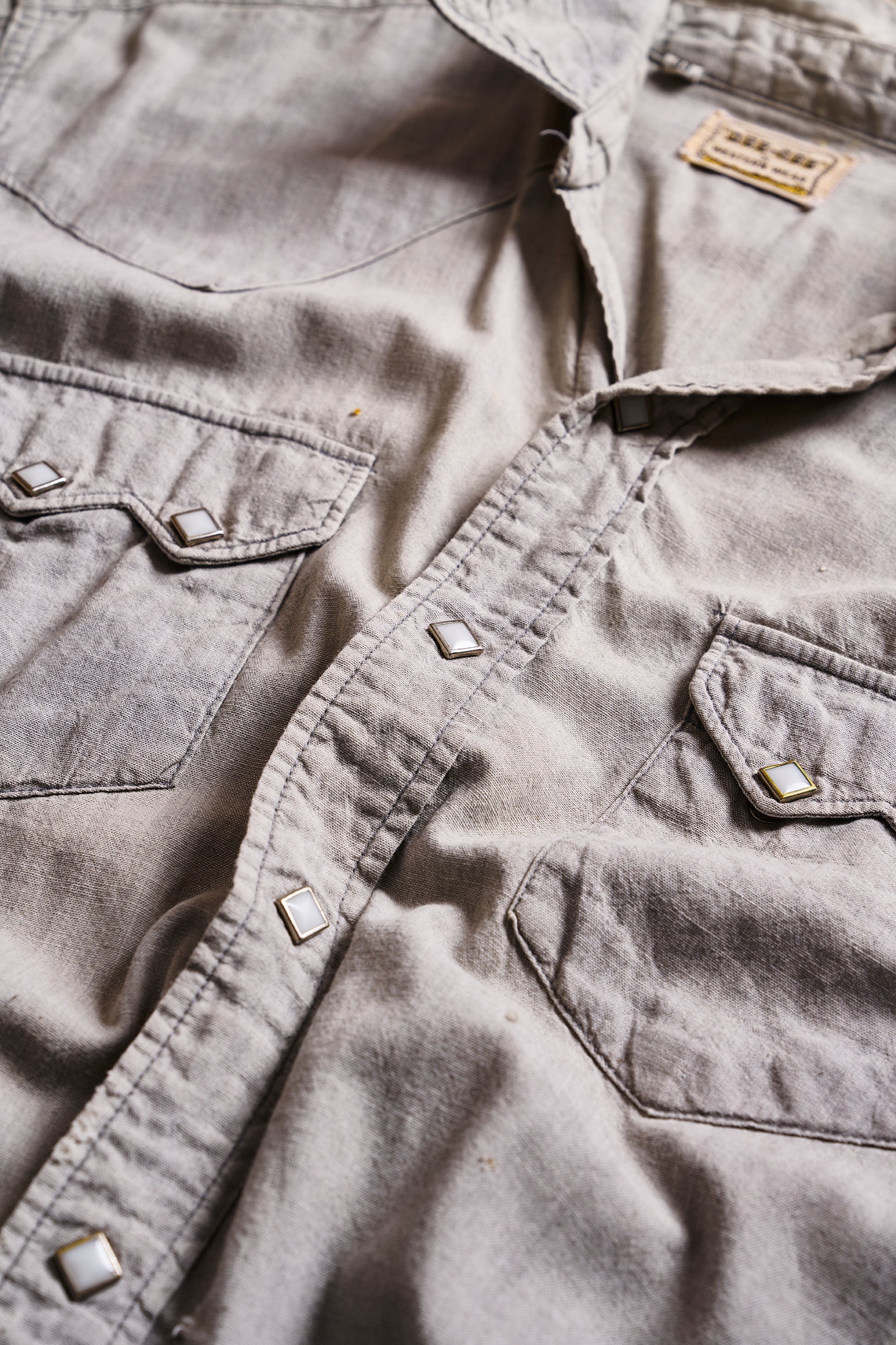 Dee Cee Western Wear Gray Shirt | Doug Bihlmaier