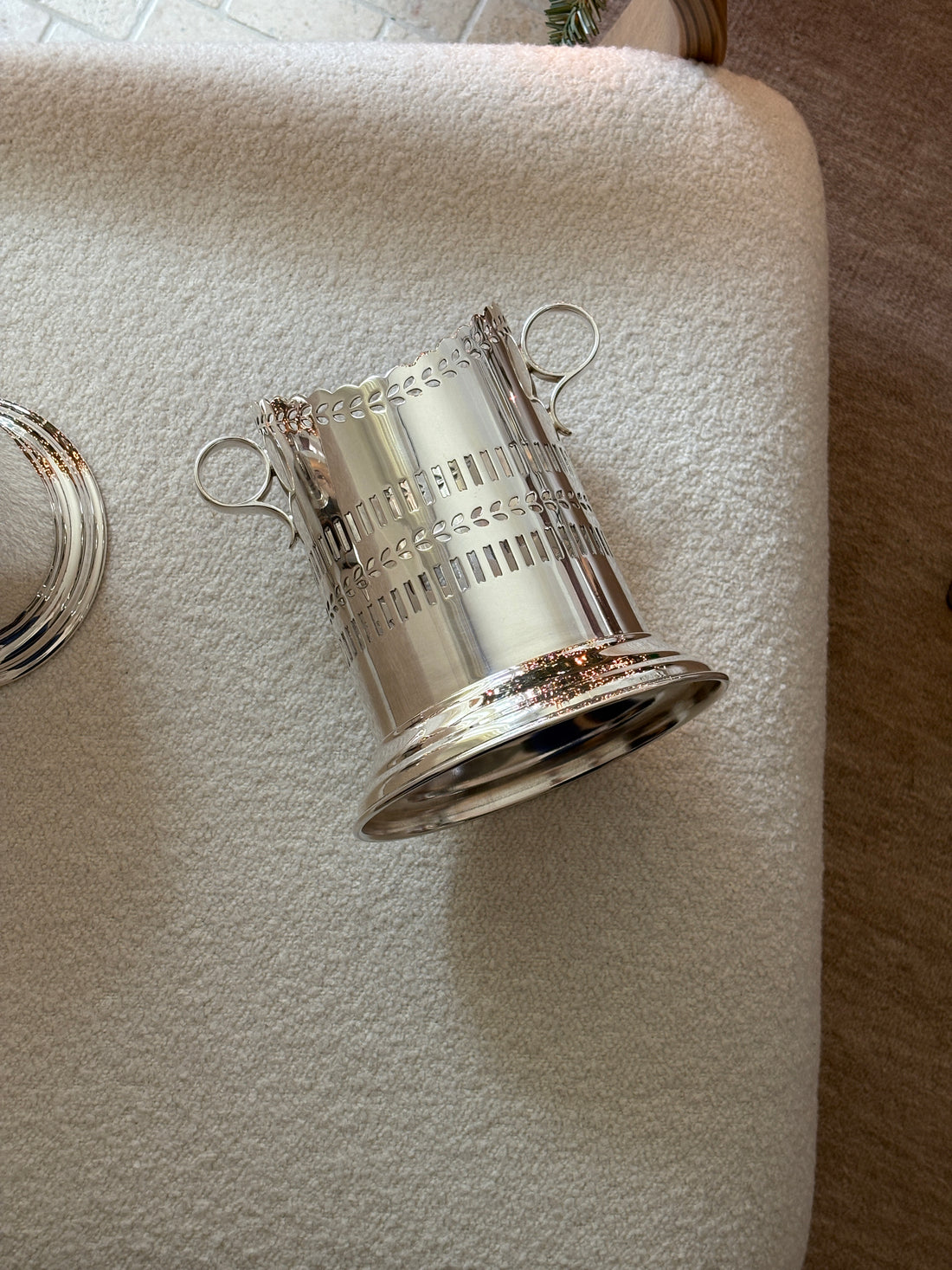 English Pierced Syphon Bottle Stand - c. 1885 | Collectors Gene