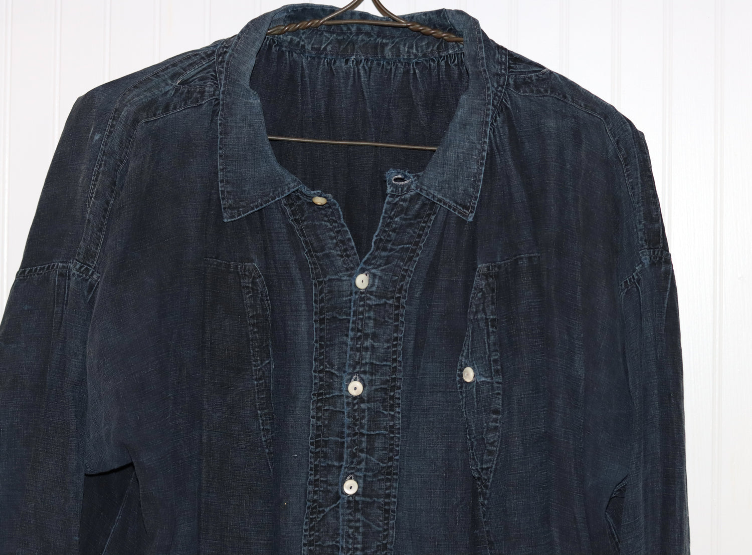 French Indigo Linen Smock Biaede | Doug Bihlmaier