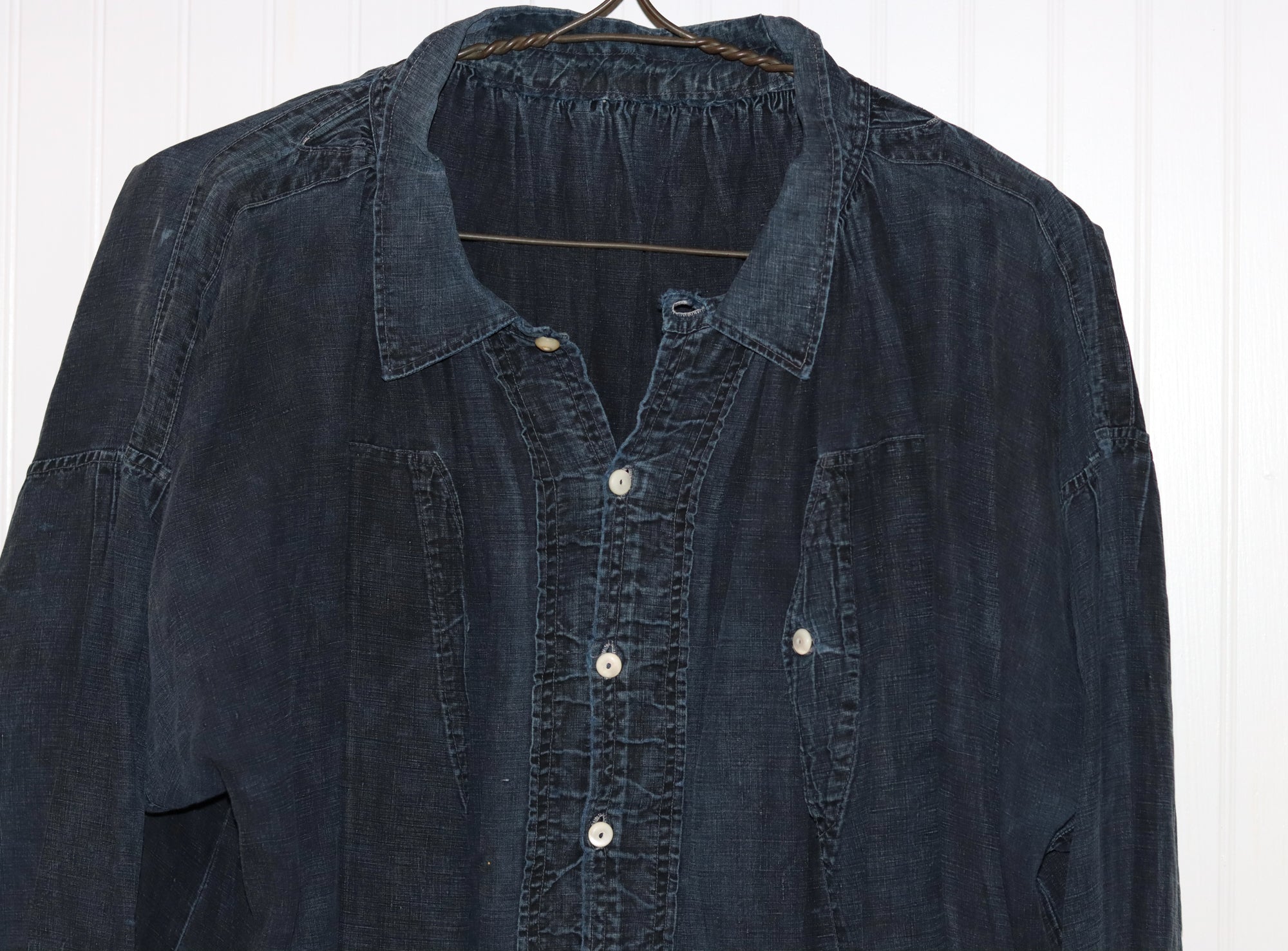 French Indigo Linen Smock Biaede | Doug Bihlmaier