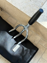Gucci Garden  Leather Cultivator & Trowel Tools Set with Travel Bag | Collectors Gene