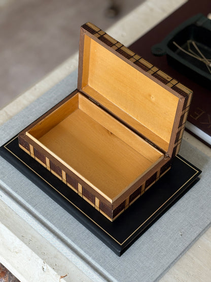 Hand-Carved Wooden Trinket Box with Basketweave Pattern | Collectors Gene