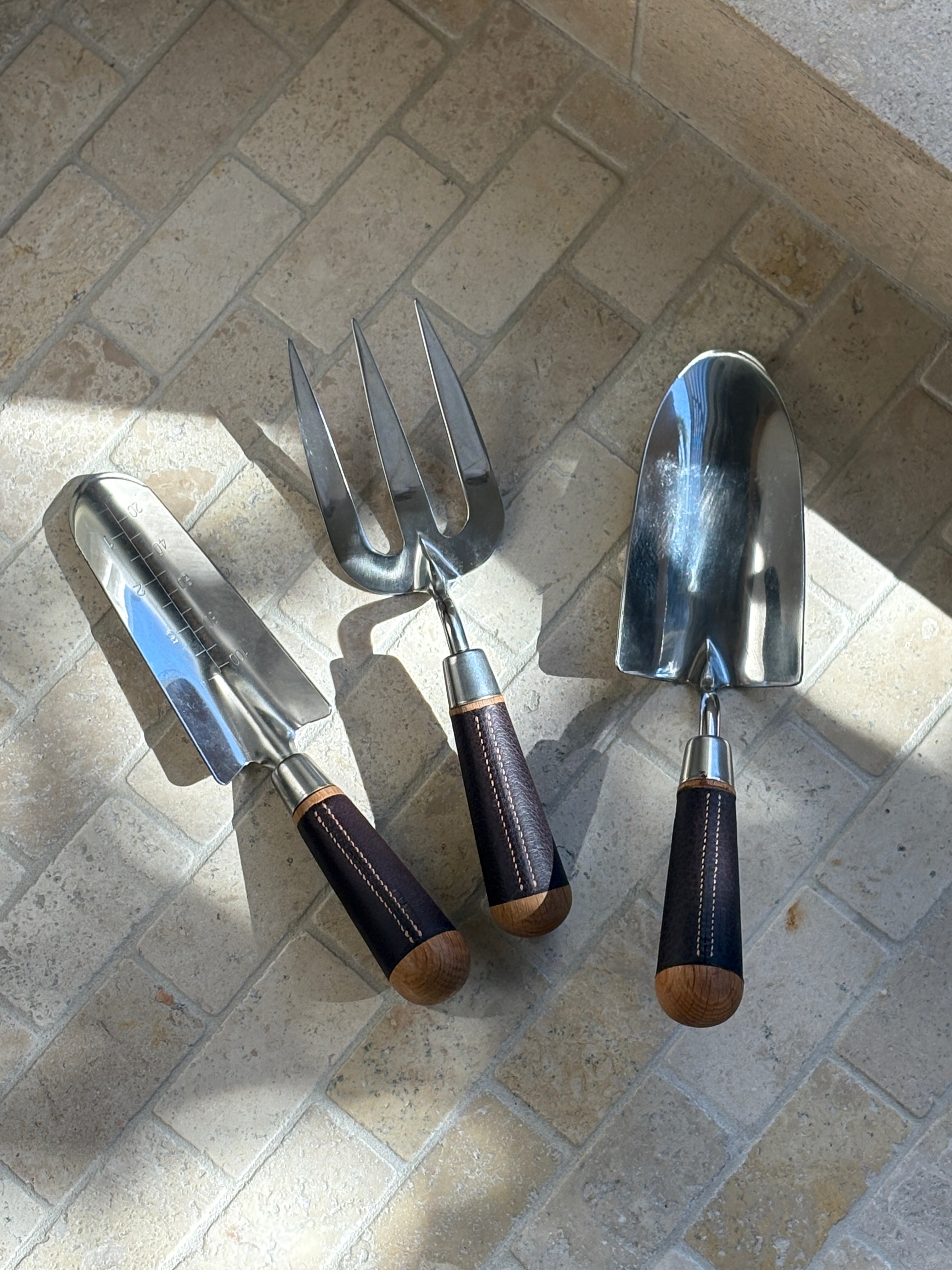 Hermes Garden Leather Measuring Transplanter Tool | Collectors Gene