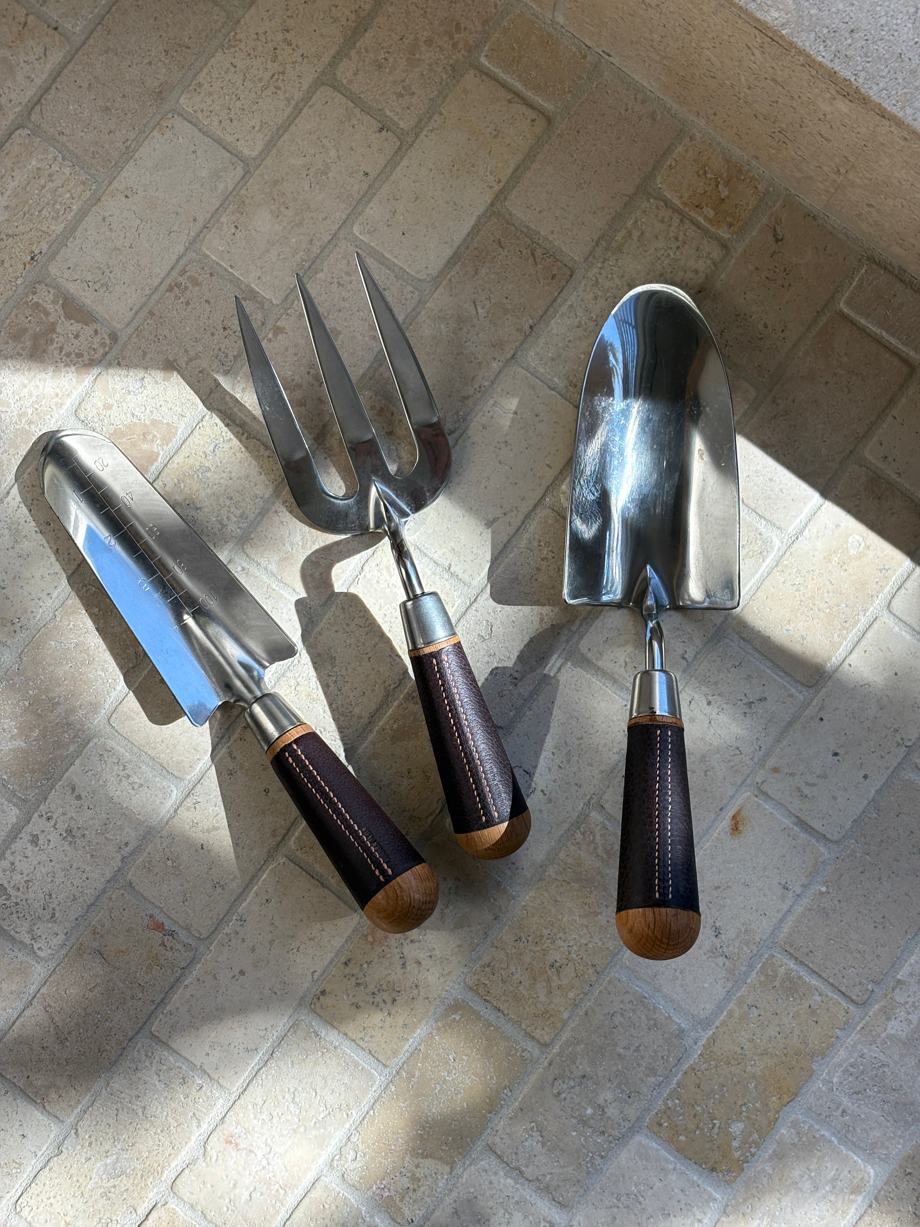 Hermes Garden Leather Trowel Tool | Collectors Gene