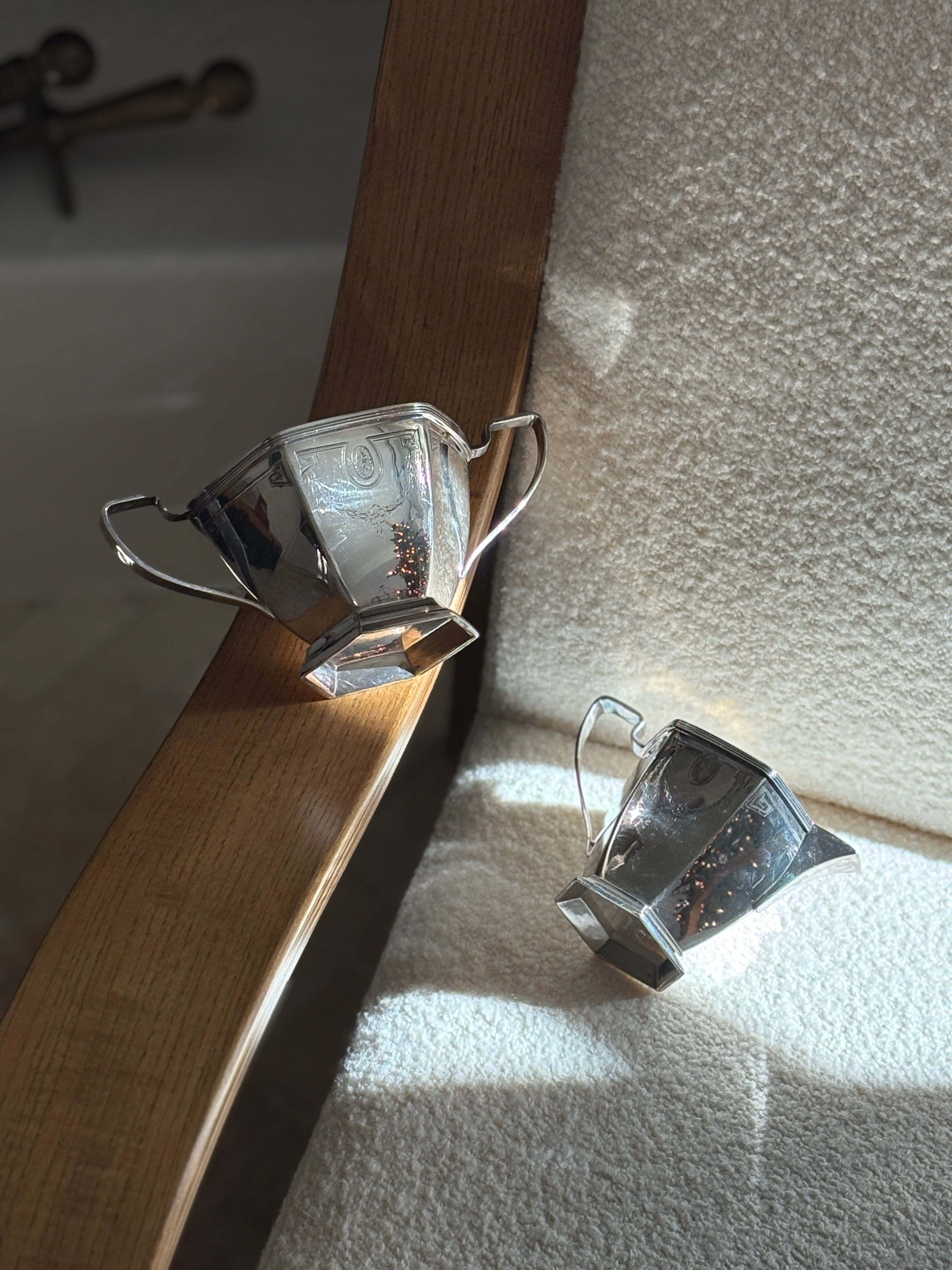 Holmes &amp; Edwards Sugar Bowl &amp; Creamer Set | Collectors Gene