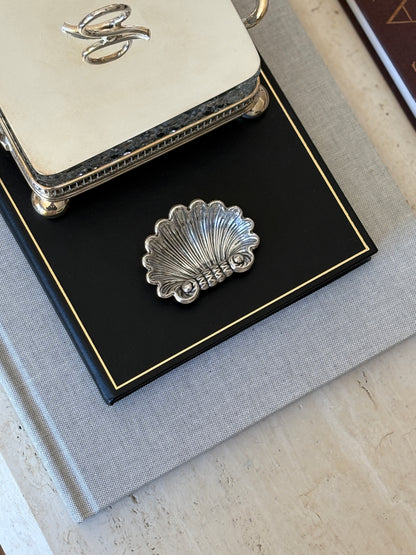 Italian Figural Shell Dish in 800 Silver | Collectors Gene
