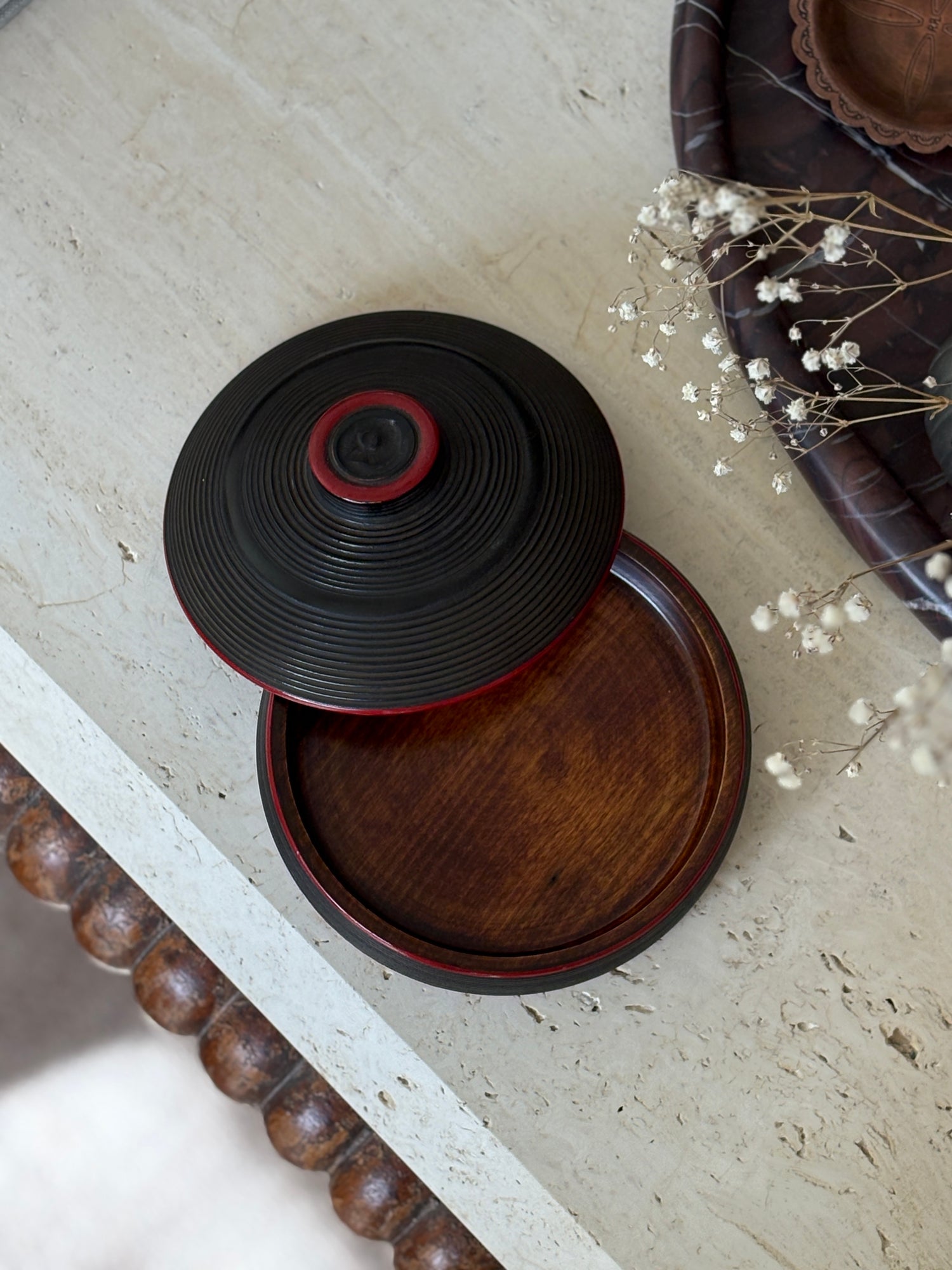 Japanese Lacquered Wood Ribbed Round Box with Red Detail | Collectors Gene