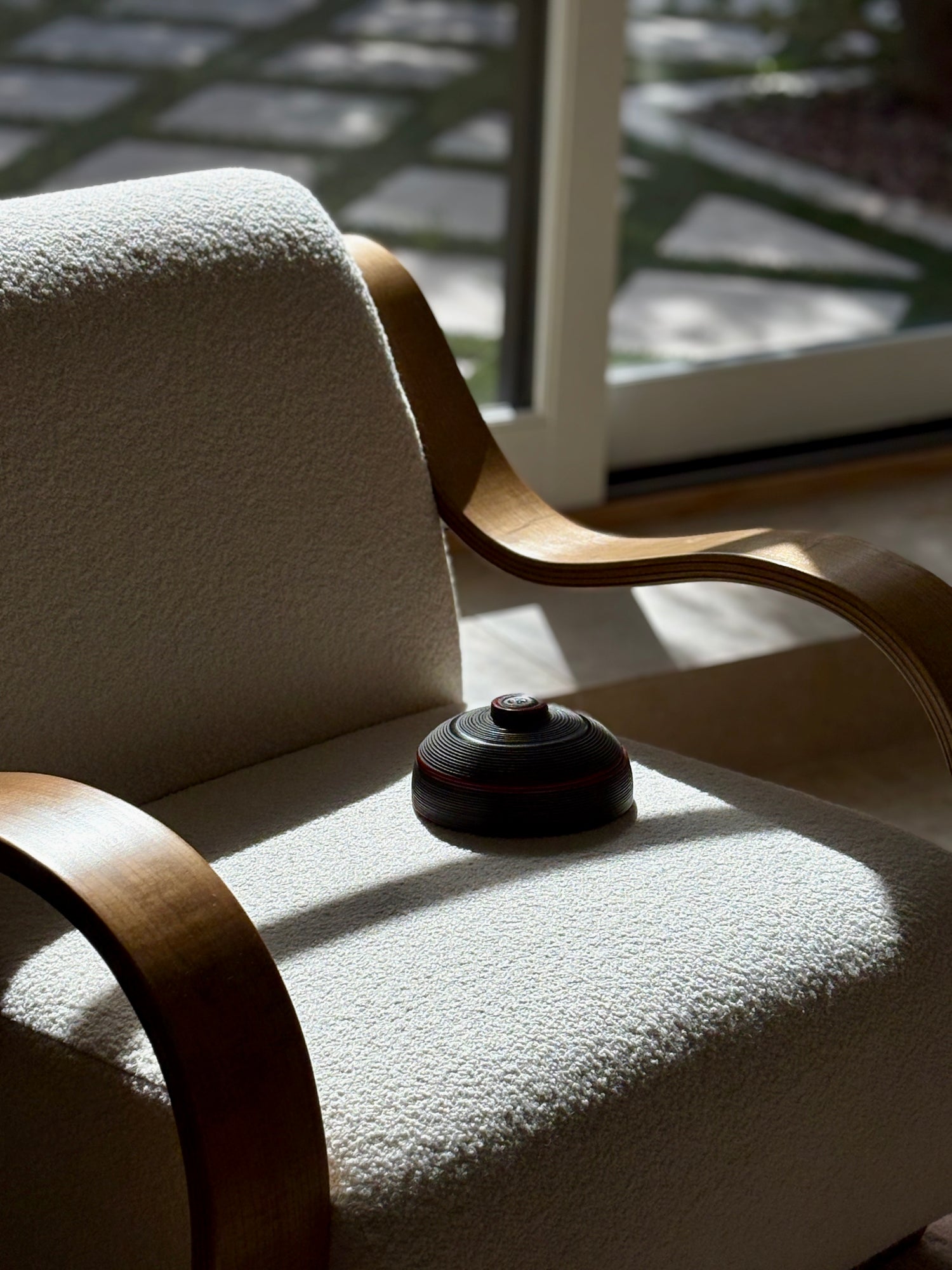 Japanese Lacquered Wood Ribbed Round Box with Red Detail | Collectors Gene