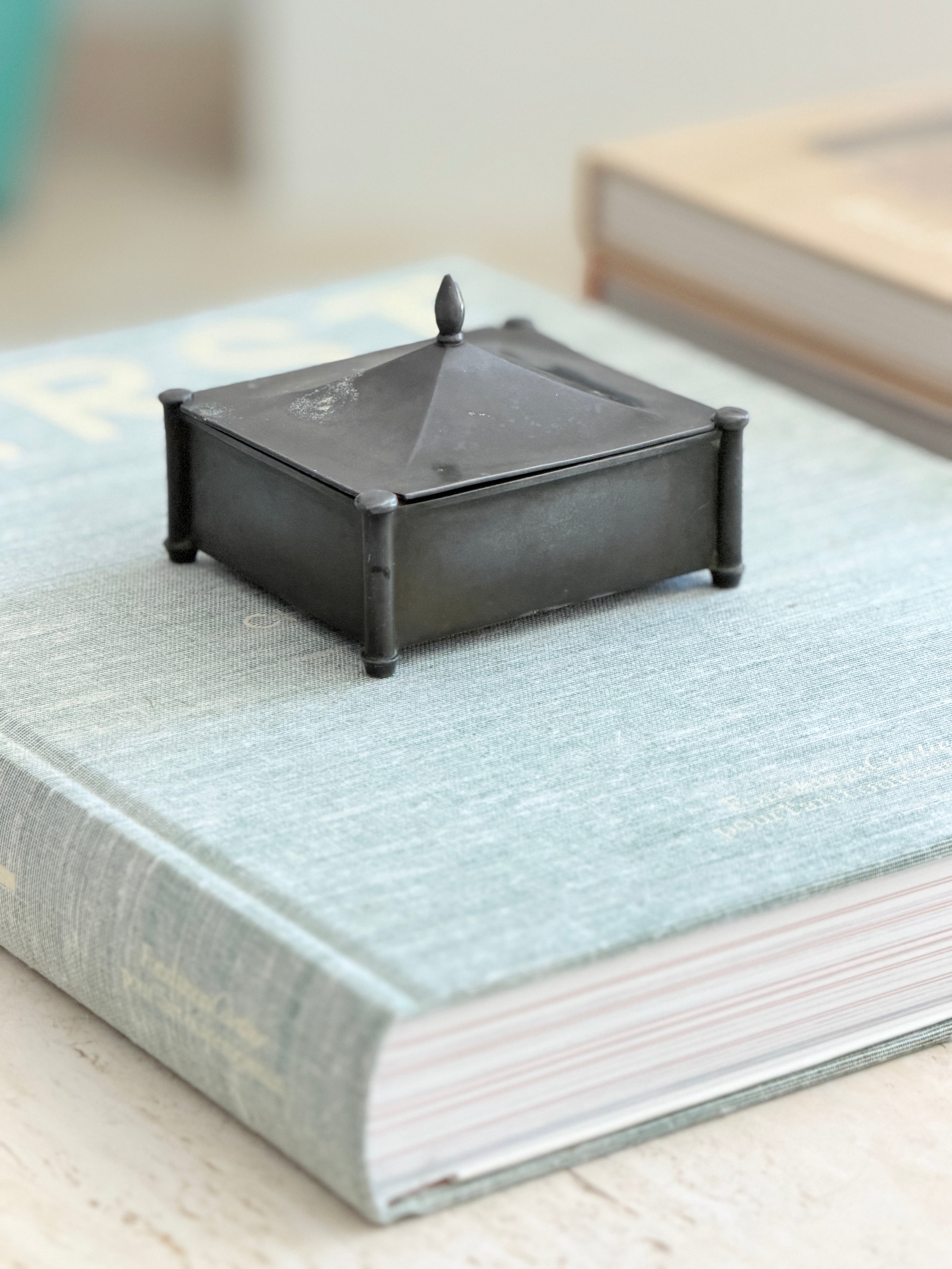 Available Luxury Collectables – Collectors Gene