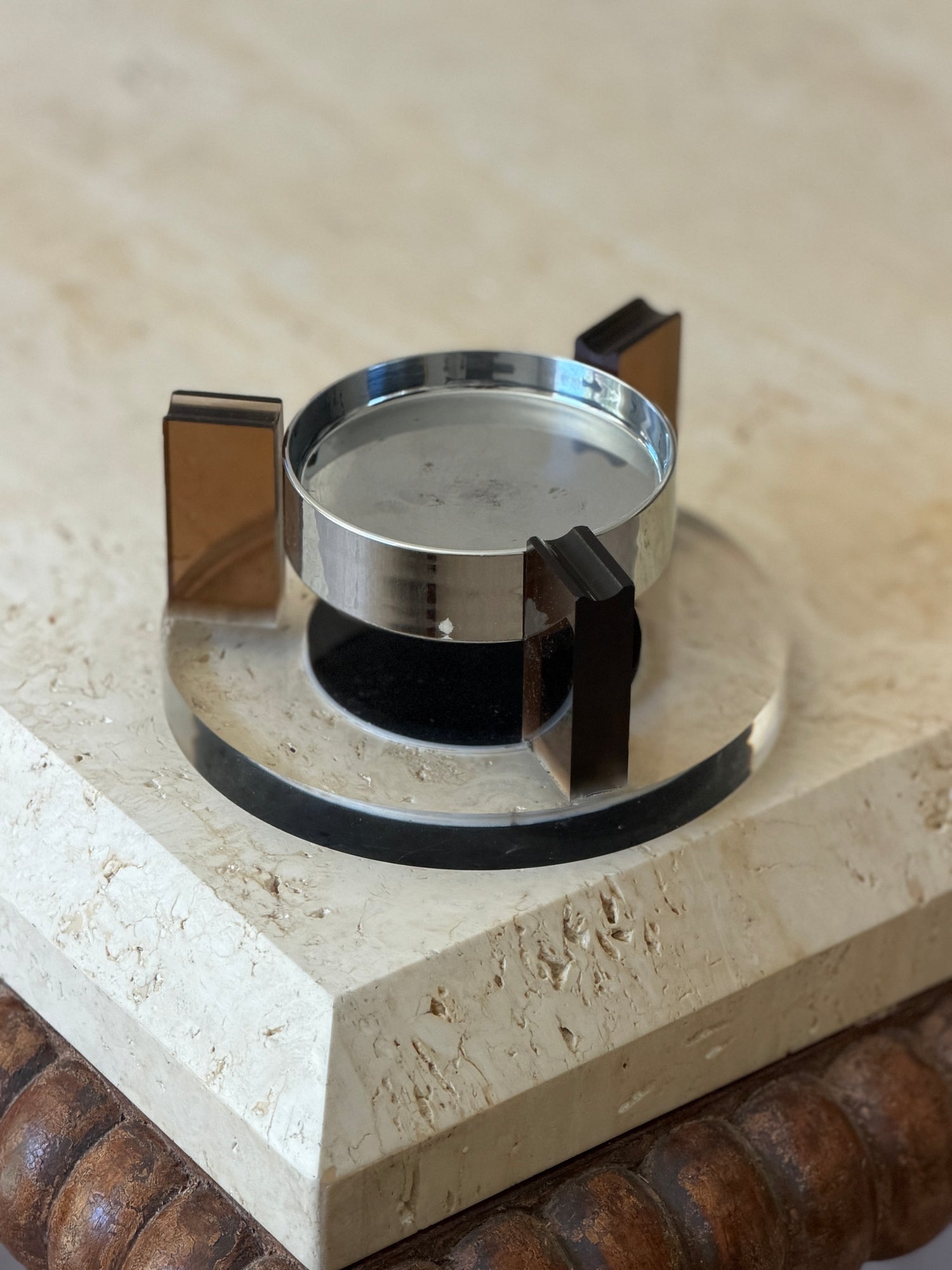 Magnetic Floating Ashtray with Lucite Base | Collectors Gene