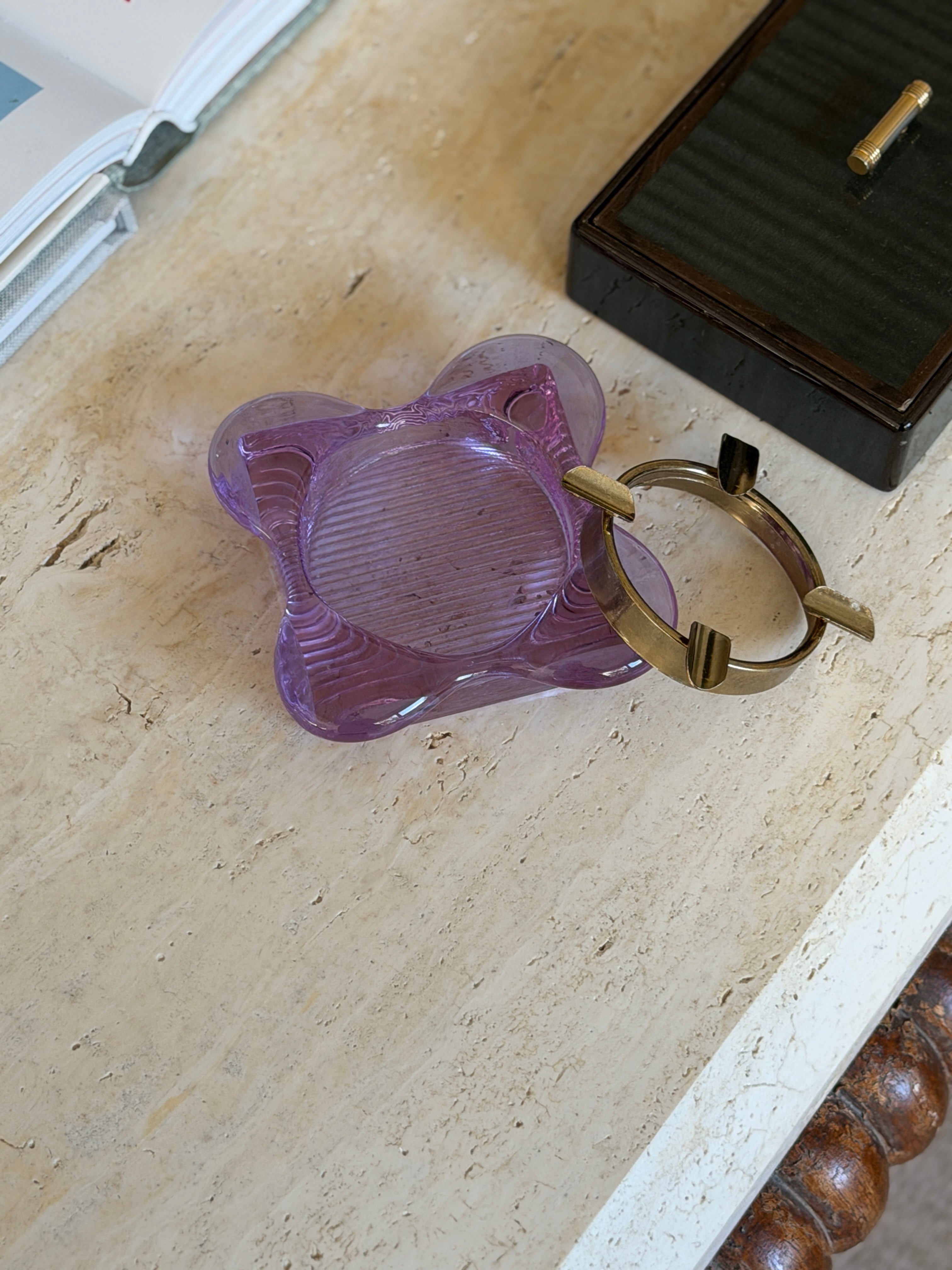 Vintage Ashtrays – Collectors Gene