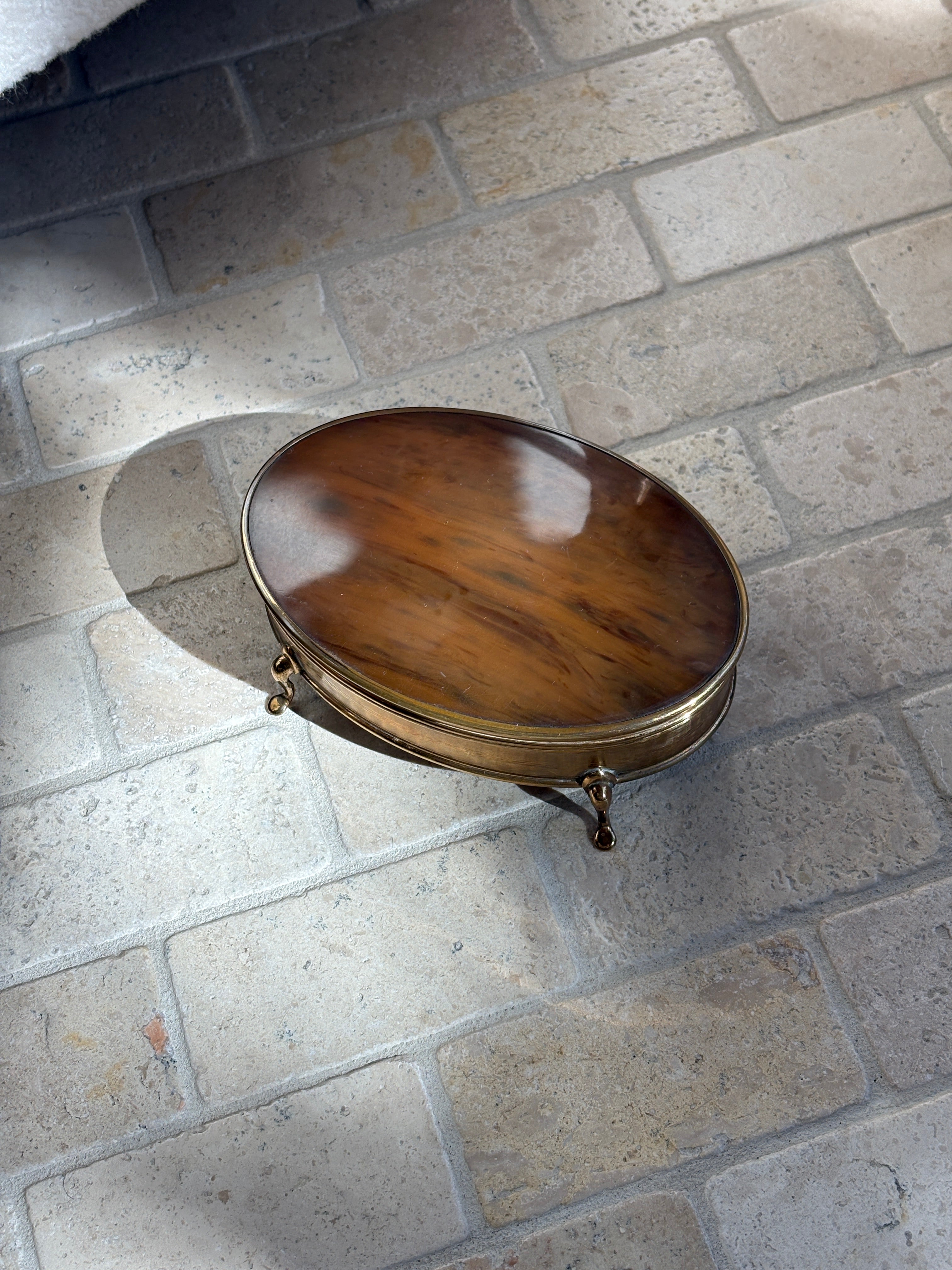 Oval Gilt Box with Tortoiseshell Top &amp; Spoon Feet | Collectors Gene