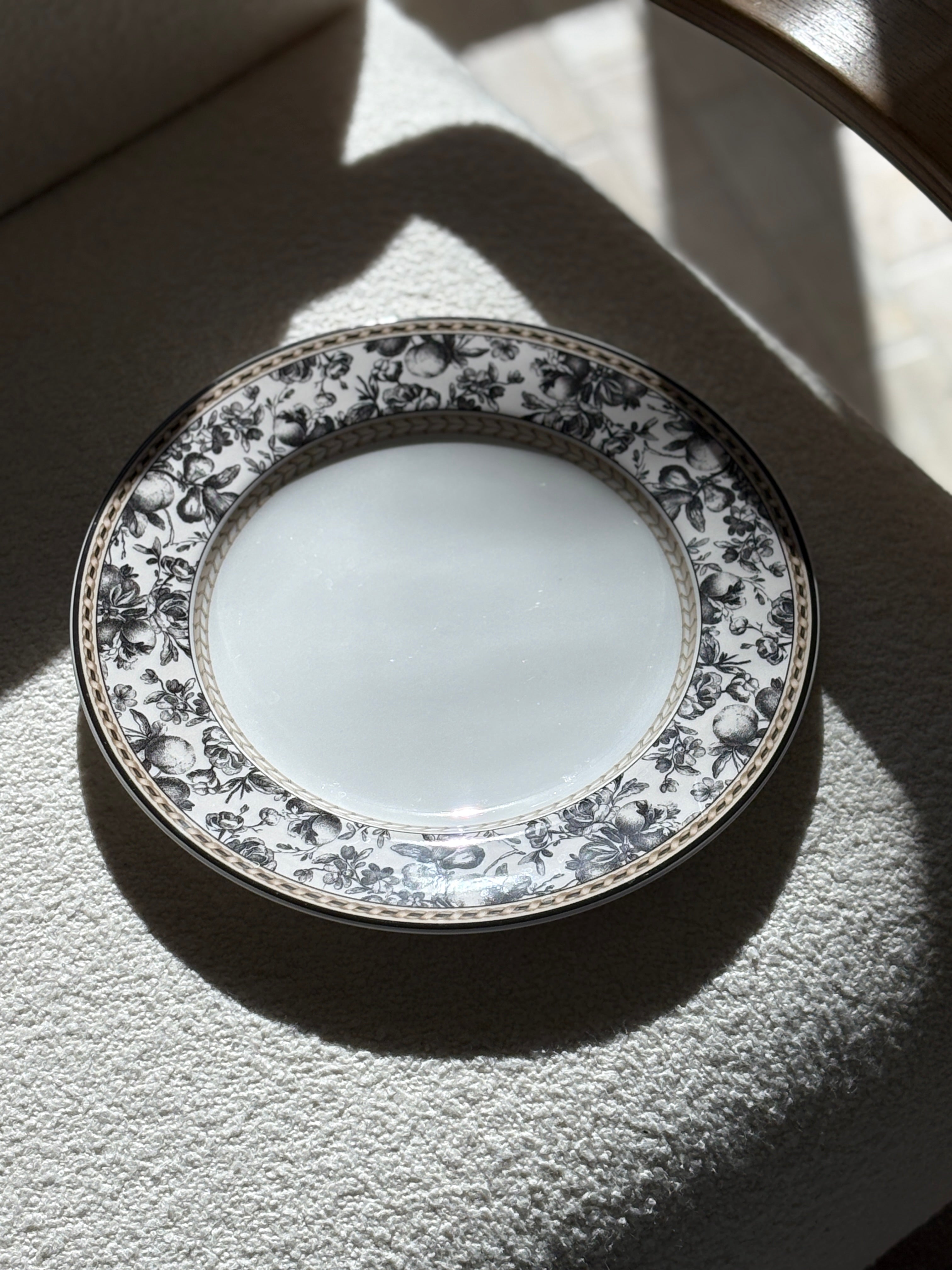 Royal Doulton Noir Floral &amp; Fruit Plates – Set of 12 Dinner Plates | Collectors Gene