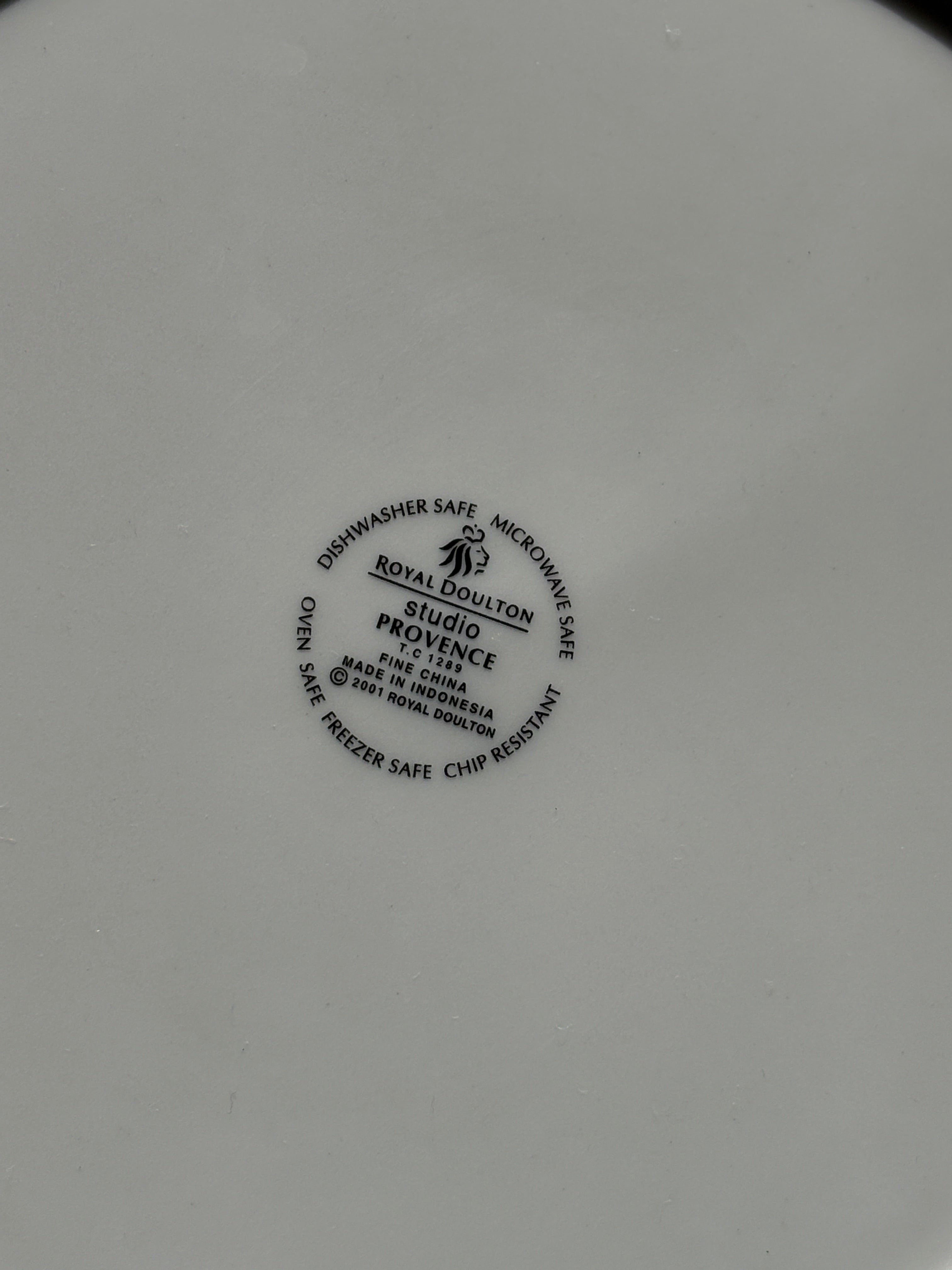 Royal Doulton Noir Plaid Plates – Set of 6 Dinner &amp; 6 Salad Plates | Collectors Gene