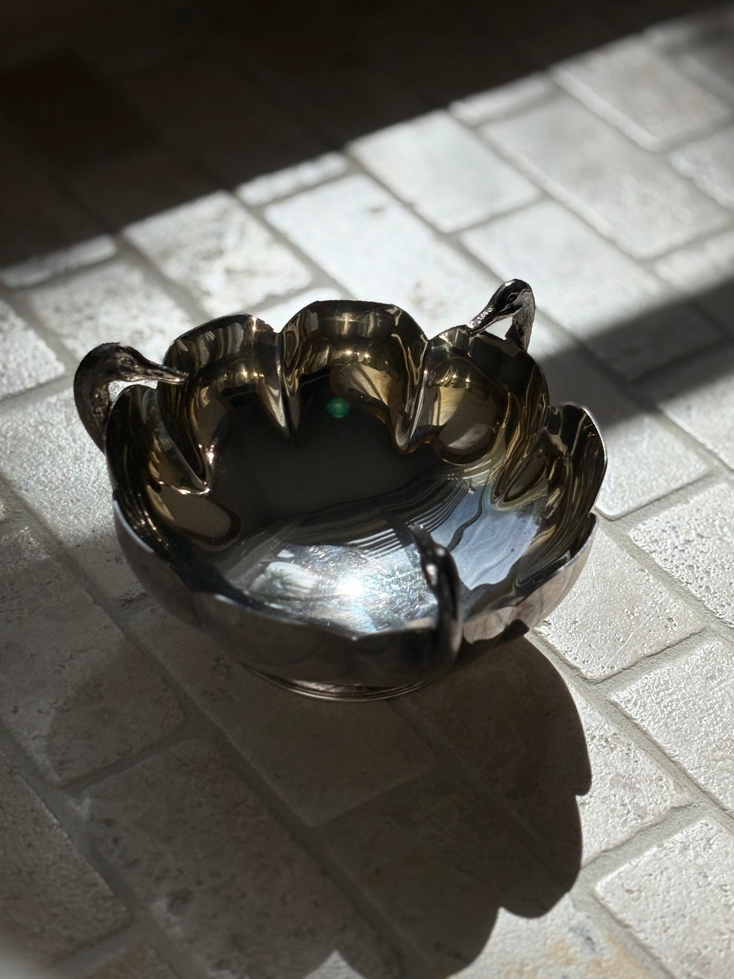 Scalloped Bowl with Duck Head Details in Silver Plate | Collectors Gene