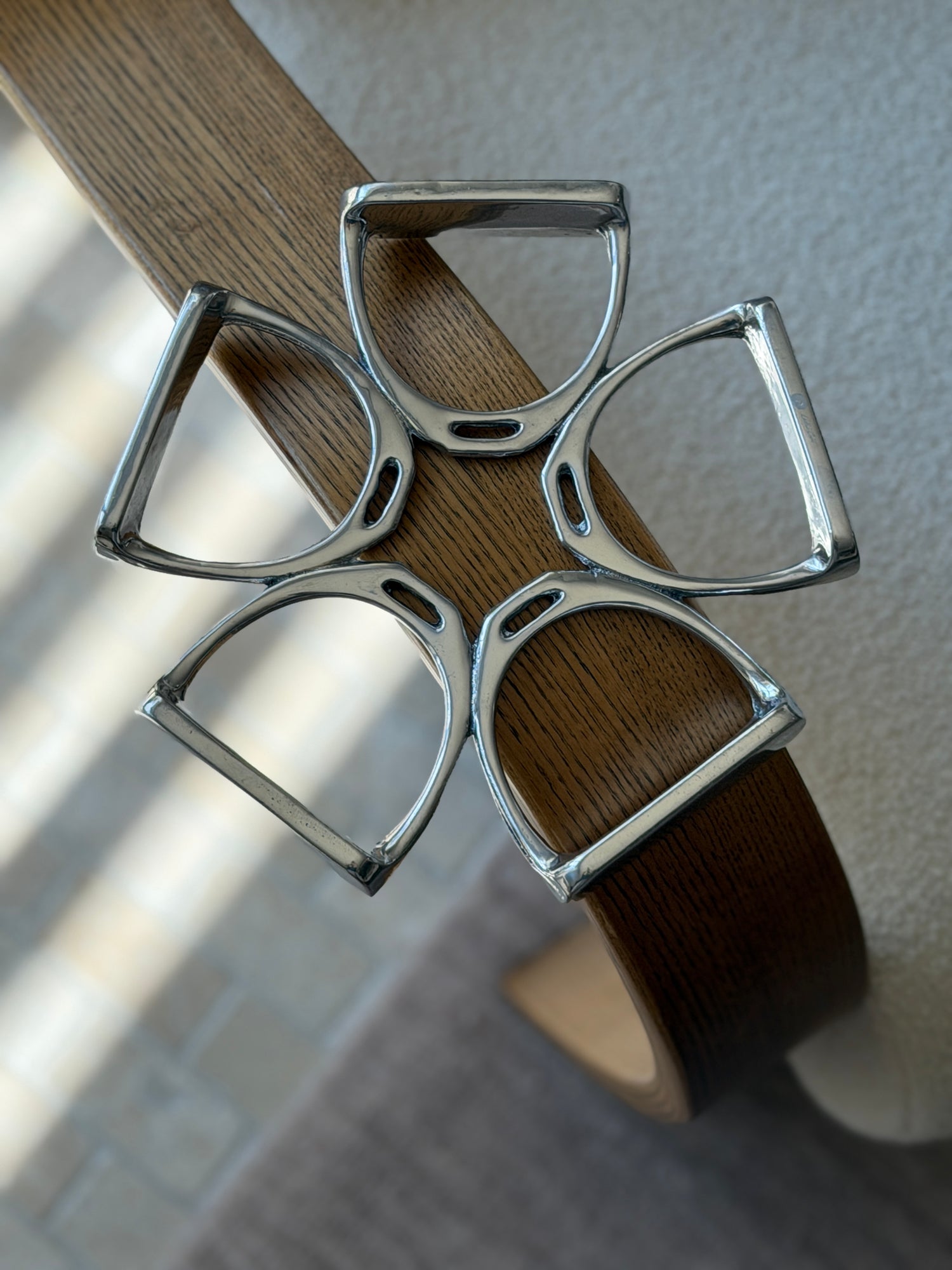 Stirrup Equestrian Trivet in Aluminum by Arthur Court | Collectors Gene