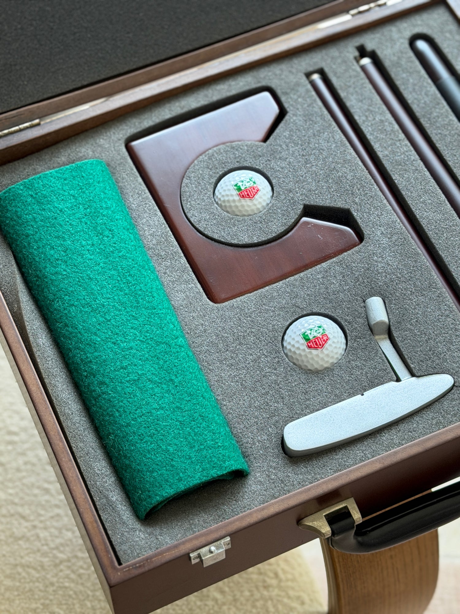 TAG Heuer Golf Putting Set | Collectors Gene