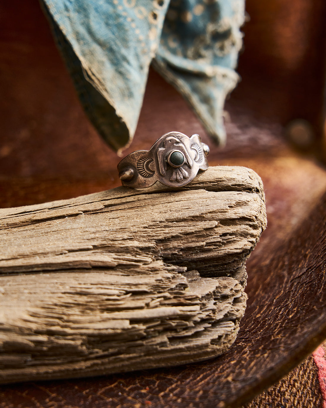 Thunderbird Round Stone Ring | Doug Bihlmaier
