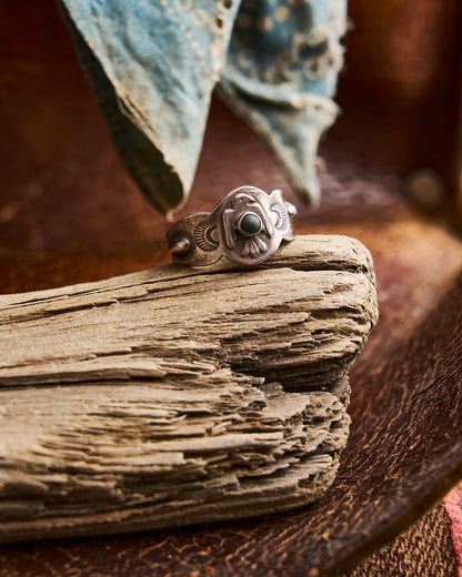 Thunderbird Round Stone Ring | Doug Bihlmaier