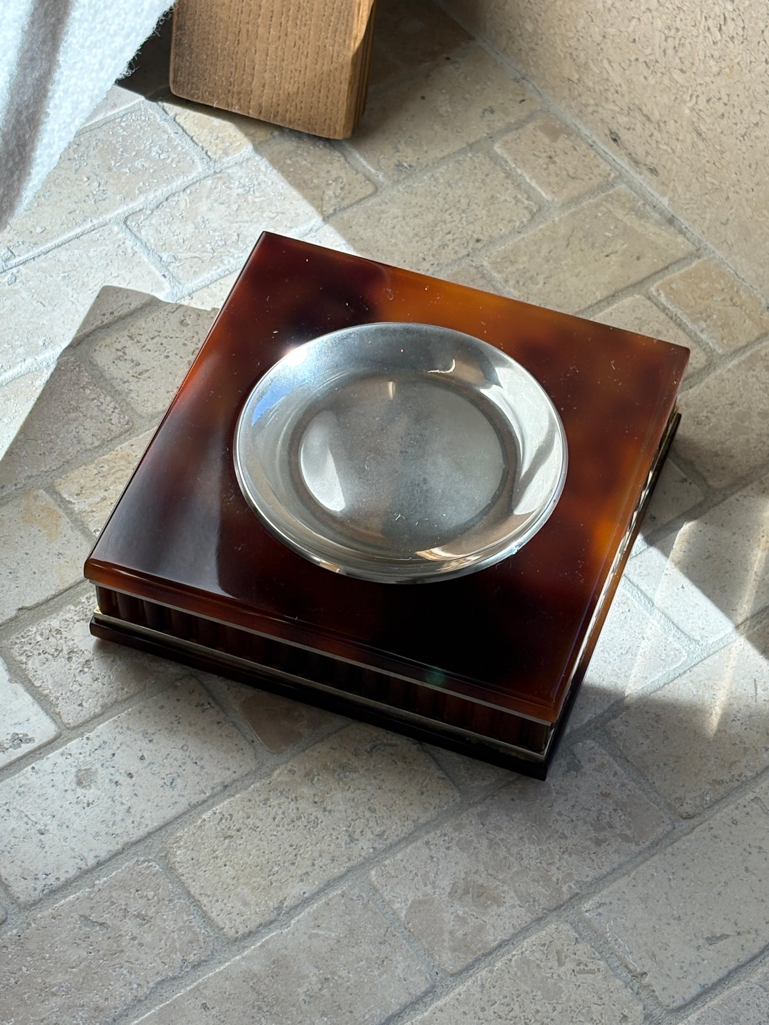 Tortoiseshell Catchall in Lucite with Chrome Dish - Italy 1970s | Collectors Gene
