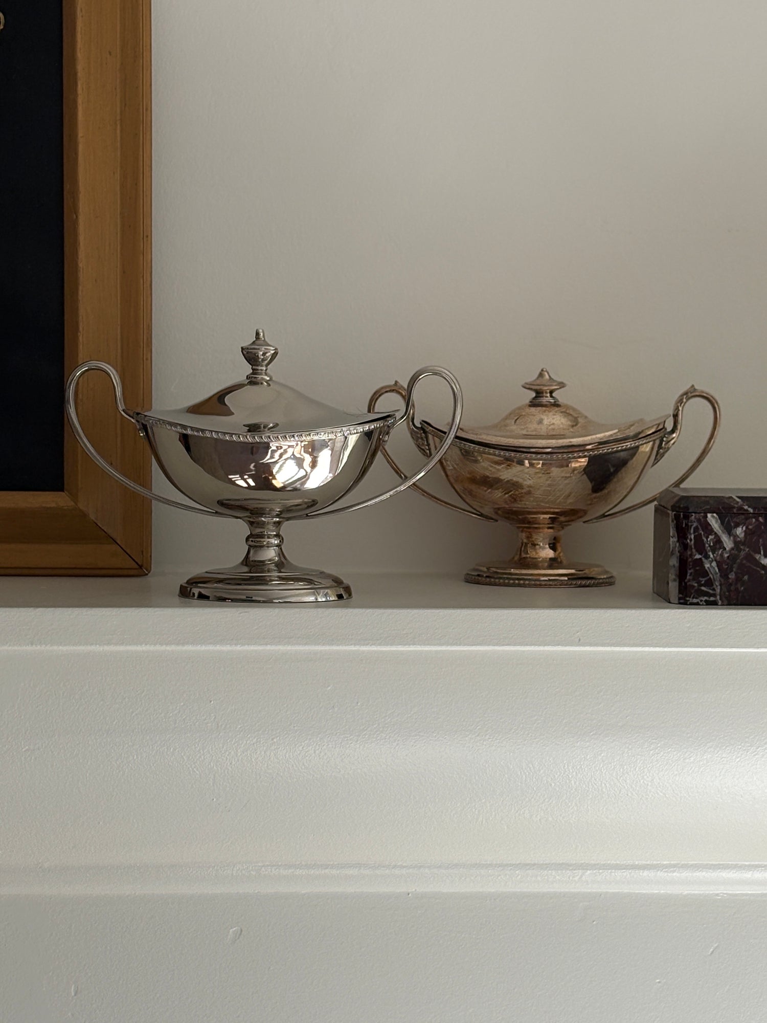 Urn with Handles and Lid in Chrome-Plated Metal | Collectors Gene