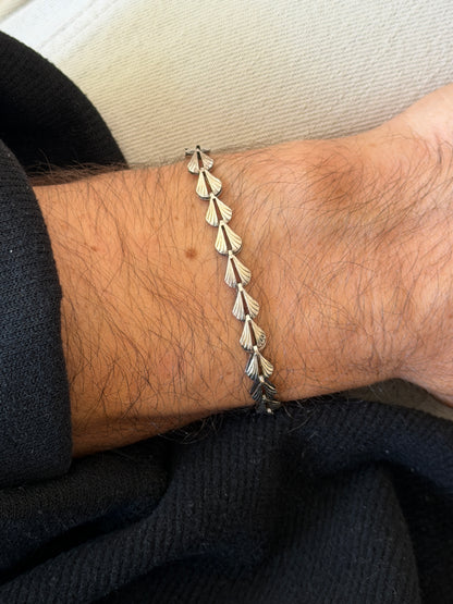Vintage Italian Sterling Silver Shell Link Bracelet | Collectors Gene
