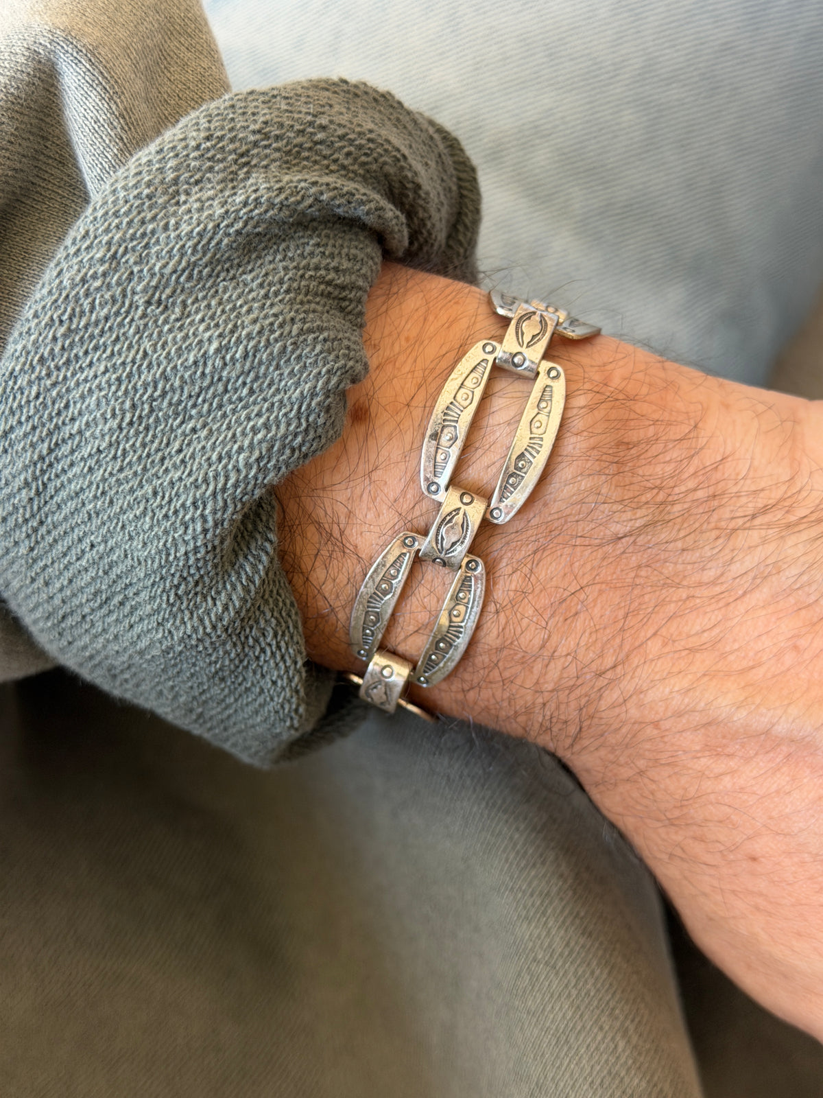 Vintage Sterling Silver Concho Stamped Link Bracelet | Collectors Gene