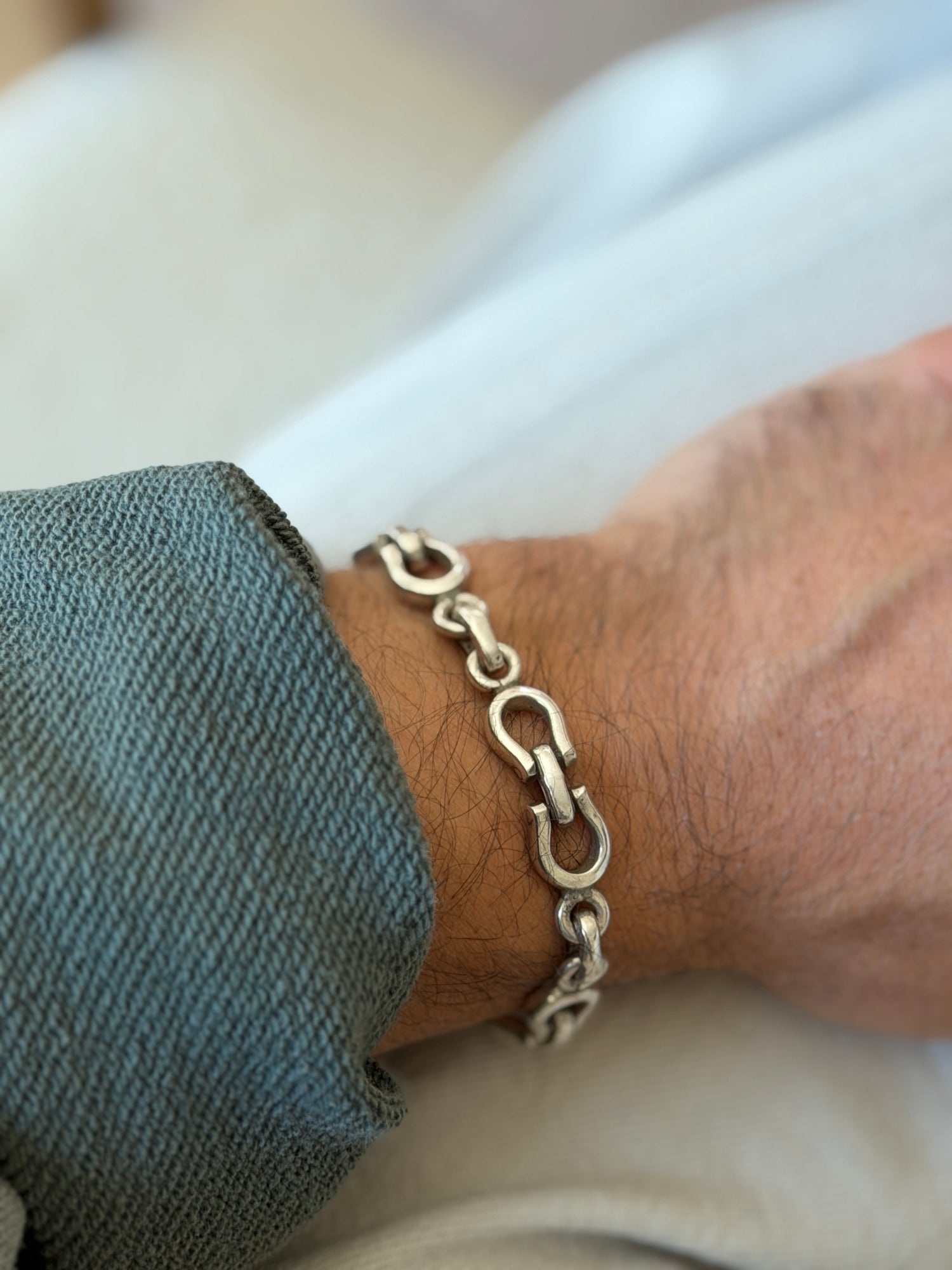 Vintage Sterling Silver Double Horseshoe Equestrian Link Bracelet | Collectors Gene