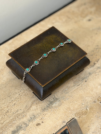 Vintage Sterling Silver &amp; Turquoise Native American Station Link Bracelet  | Collectors Gene
